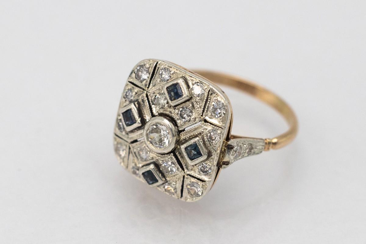 Anillo Art Decó de oro con diamantes y zafiros, años 1930/1940. en venta 3