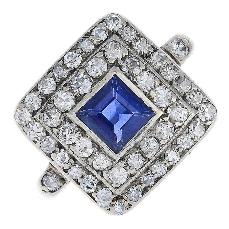 Women's or Men's Art Deco Gold Sapphire and Diamond Cluster Ring