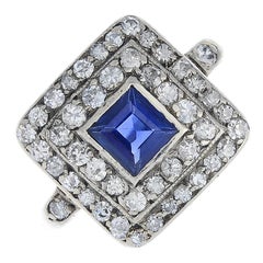 Art Deco Gold Sapphire and Diamond Cluster Ring