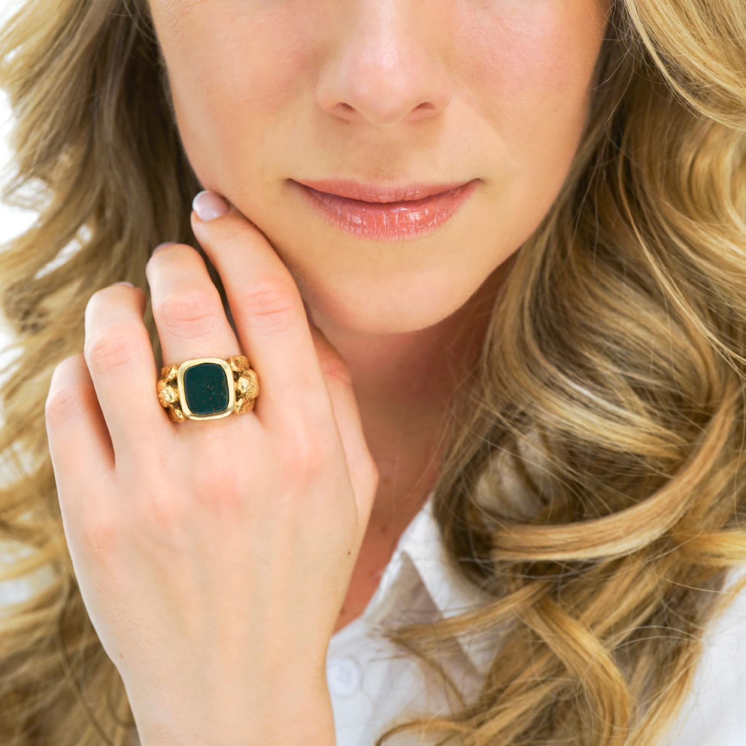 Women's or Men's Art Deco Gold Signet Ring