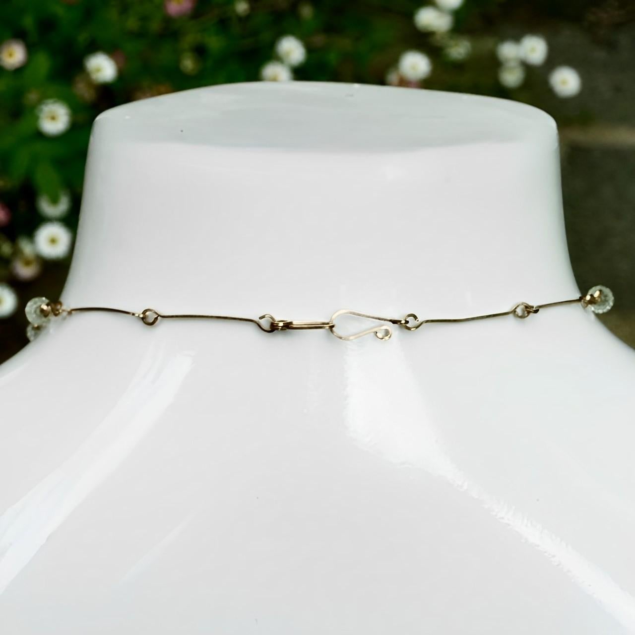 Collana in filo d'oro Art Deco con perle di cristallo sfaccettato chiaro, circa 1930 in vendita 1