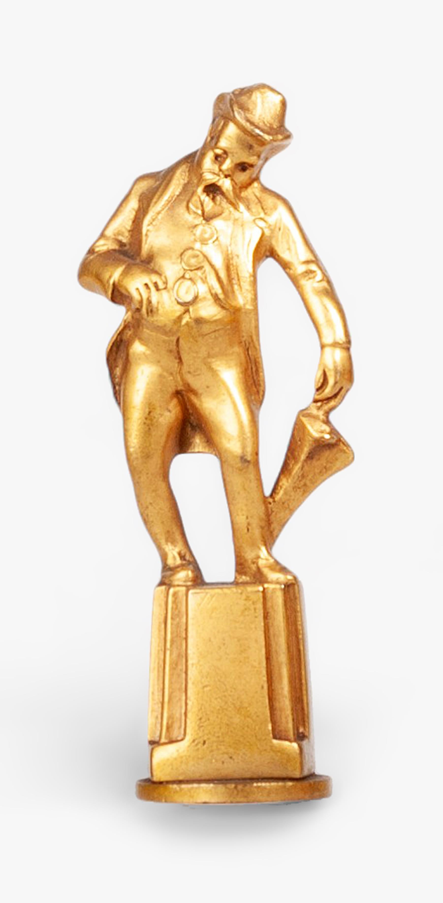 Piccola scultura/figurina in bronzo dorato dell'inizio del XX secolo Art Déco con sigillo di un gentiluomo, Inghilterra

Da: sconosciuto
Materiale: bronzo, rame, metallo
Tecnica: fusione, stampaggio, lavorazione del metallo, patinato, lucidato,