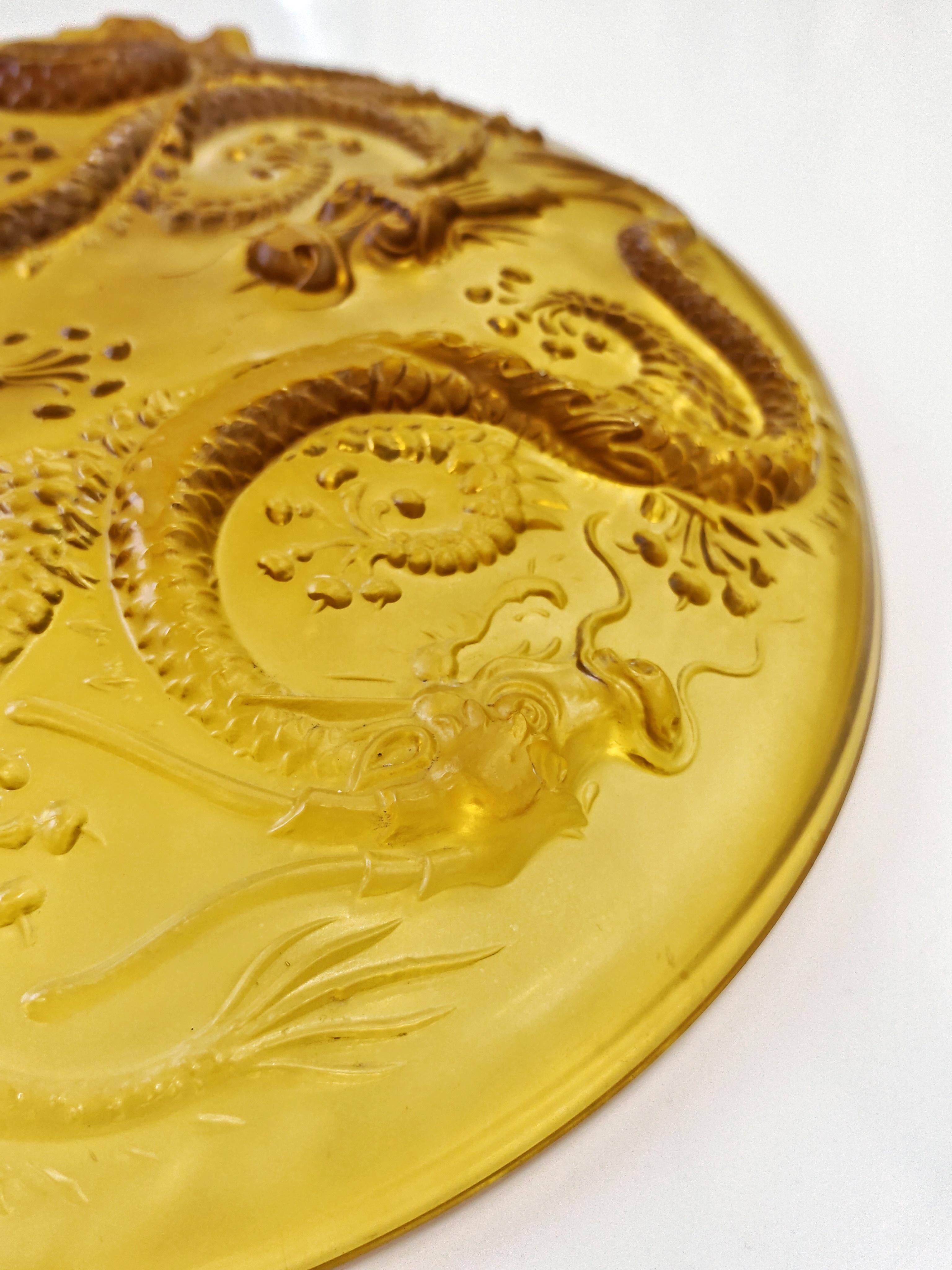 Goldener Art-Déco-Tafelaufsatz oder Schale aus Drachenglas, entworfen von Josef Inwald, 1930er Jahre (Tschechisch) im Angebot