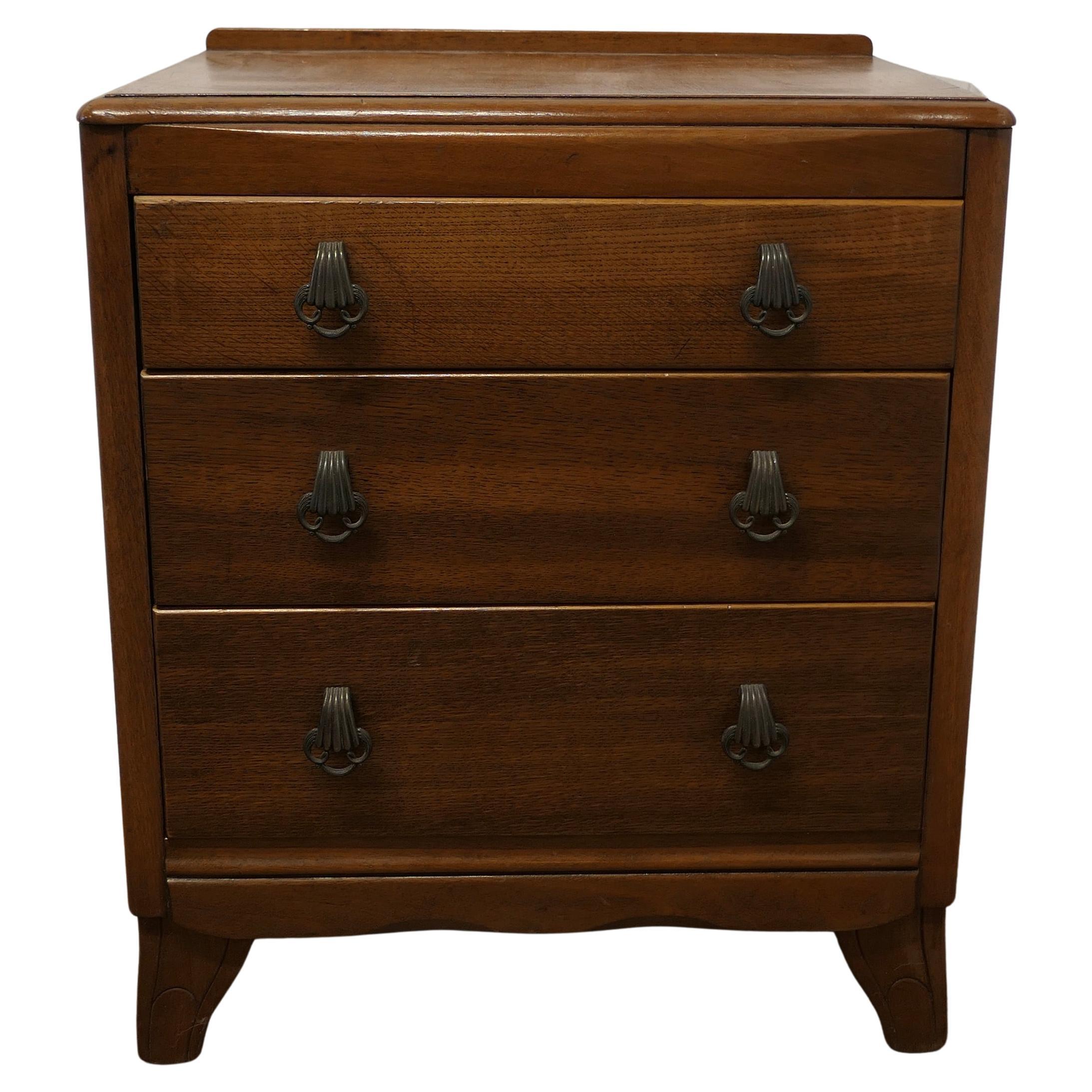 Art Deco Golden Oak Chest of Drawers by Lebus This Is a Classic Piece For Sale
