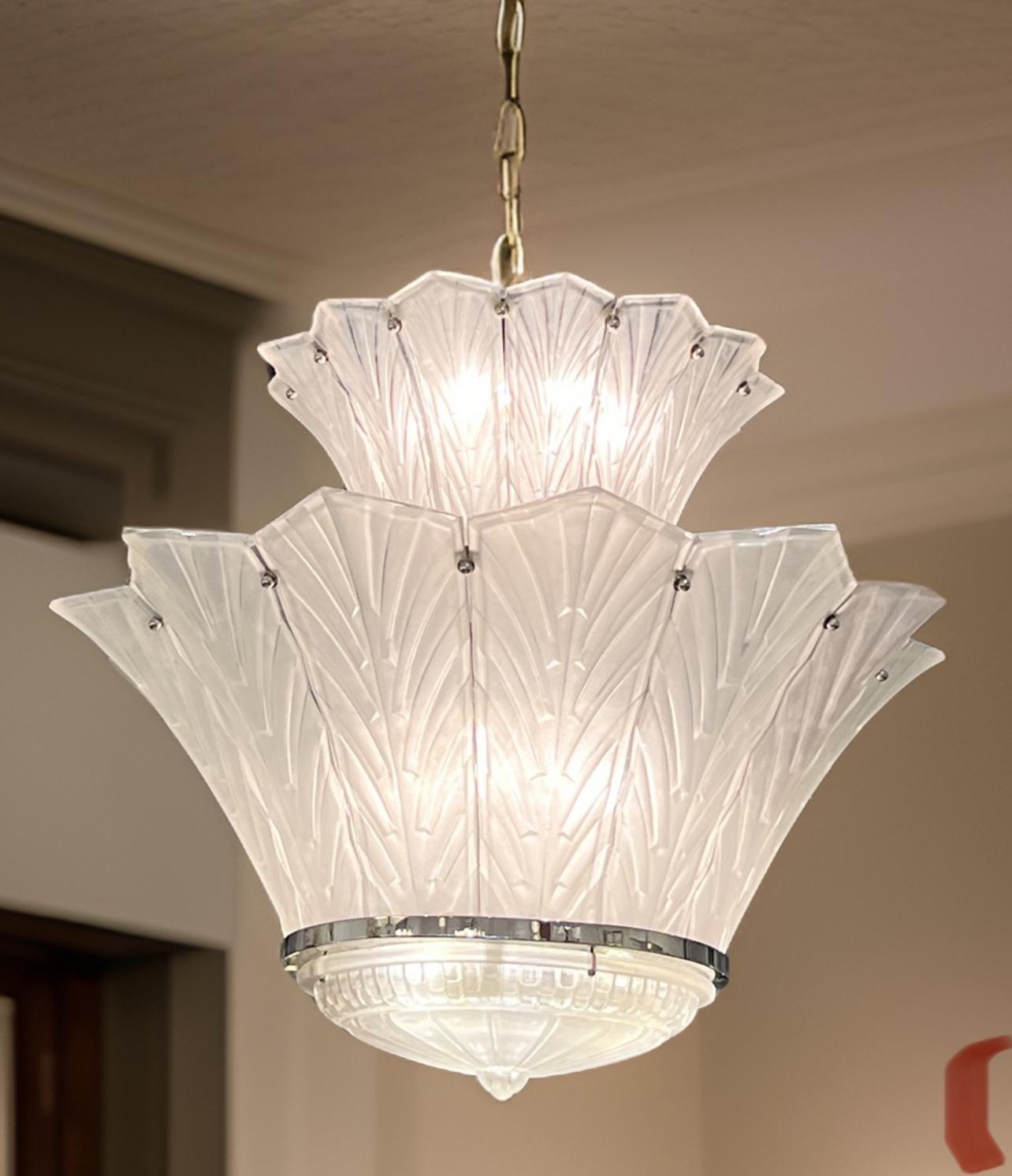 Frosted Art Deco Grand Chandelier by Sabino For Sale