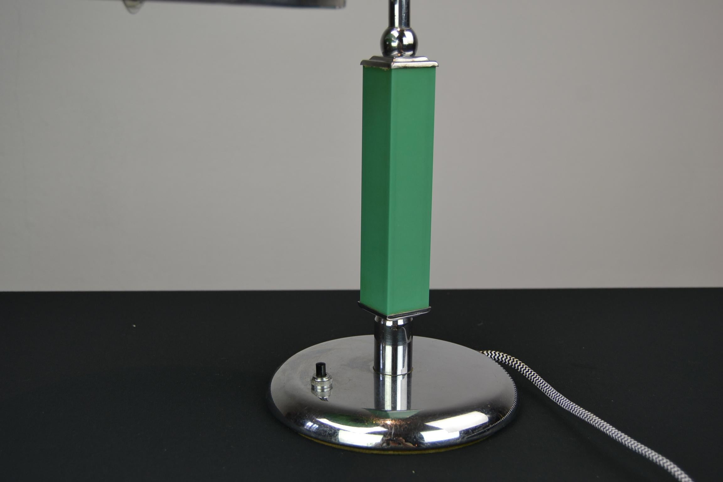 Art Deco Green Bakelite Desk Lamp Bauhaus Style, 1920s, Germany 2