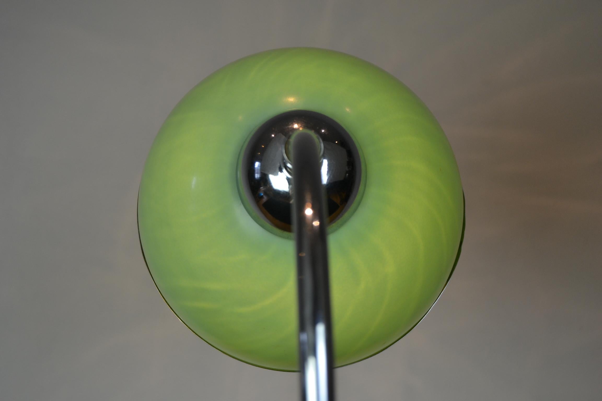 Art Deco Green Bakelite Desk Lamp Bauhaus Style, 1920s, Germany 6