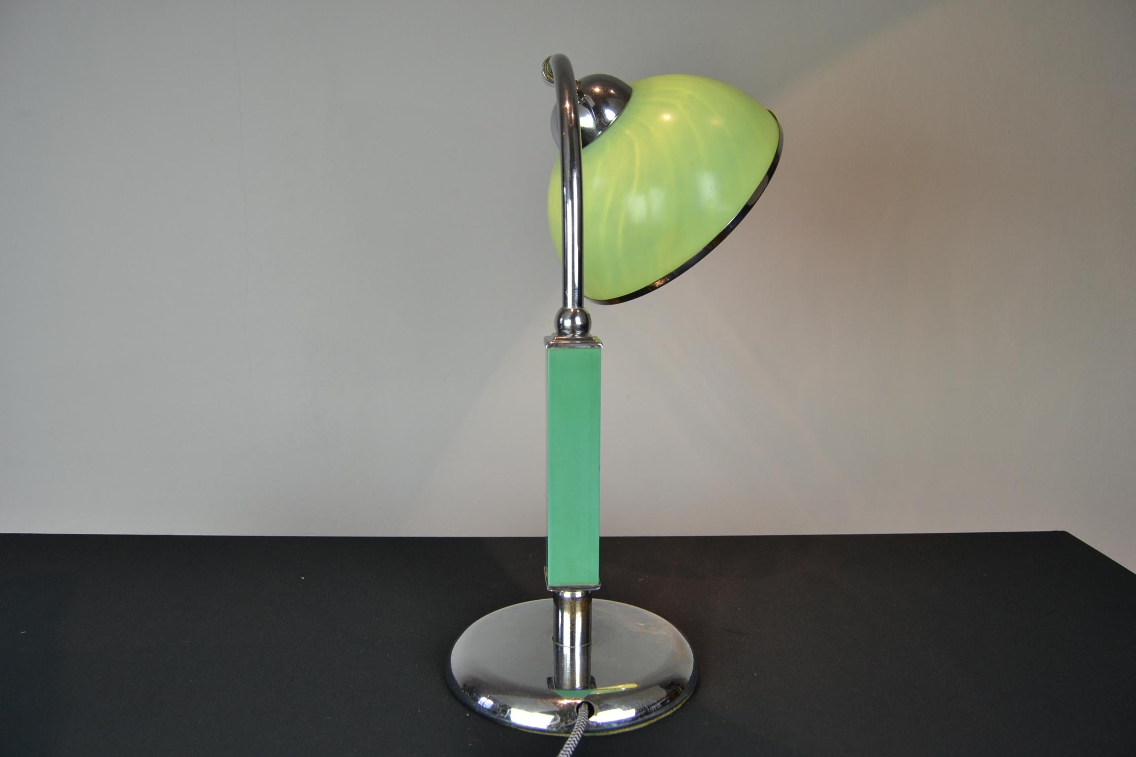 Art Deco Green Bakelite Desk Lamp Bauhaus Style, 1920s, Germany 11