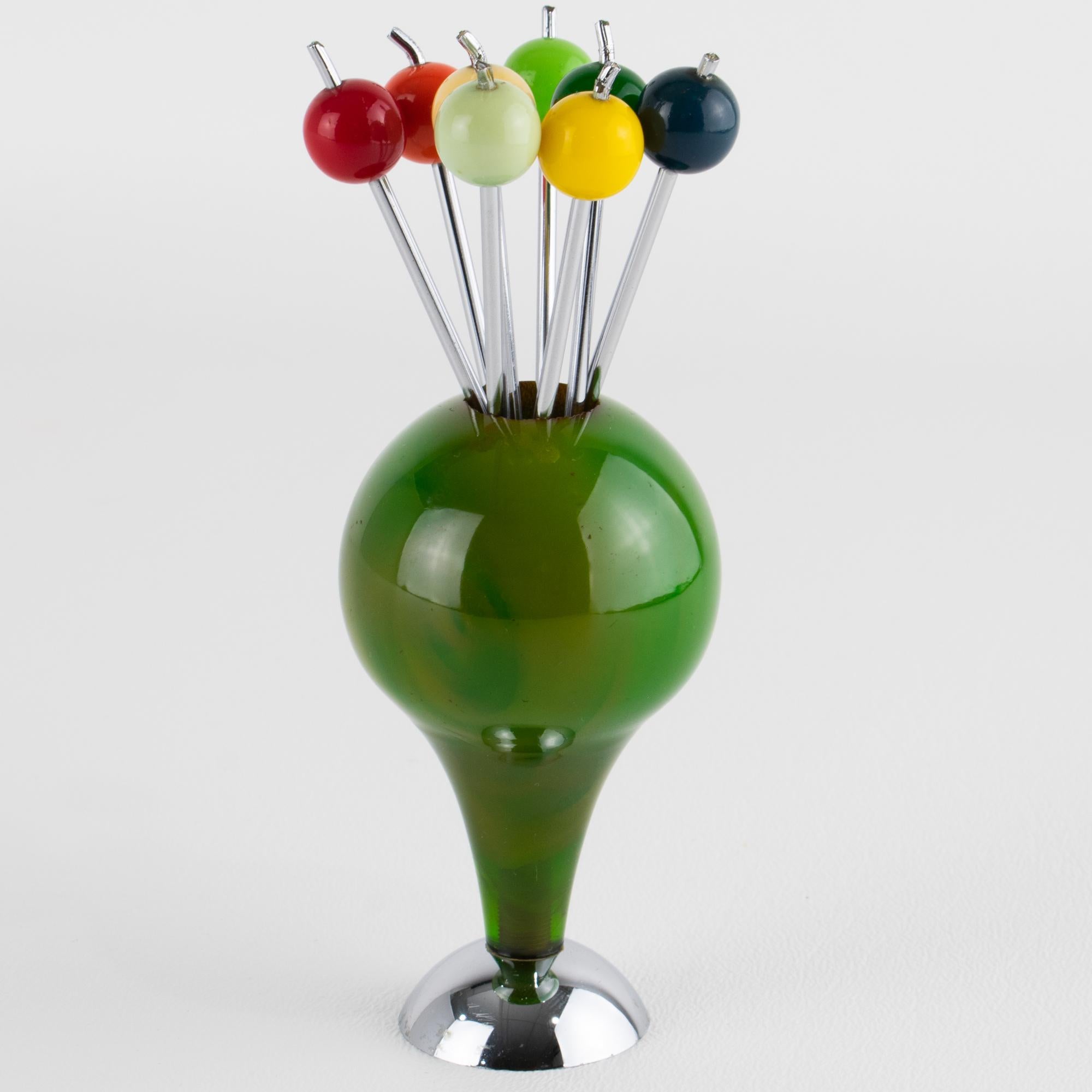 Art déco Set de pics à cocktail en bakélite vert Art Deco en forme de tee de golf, circa 1930 en vente