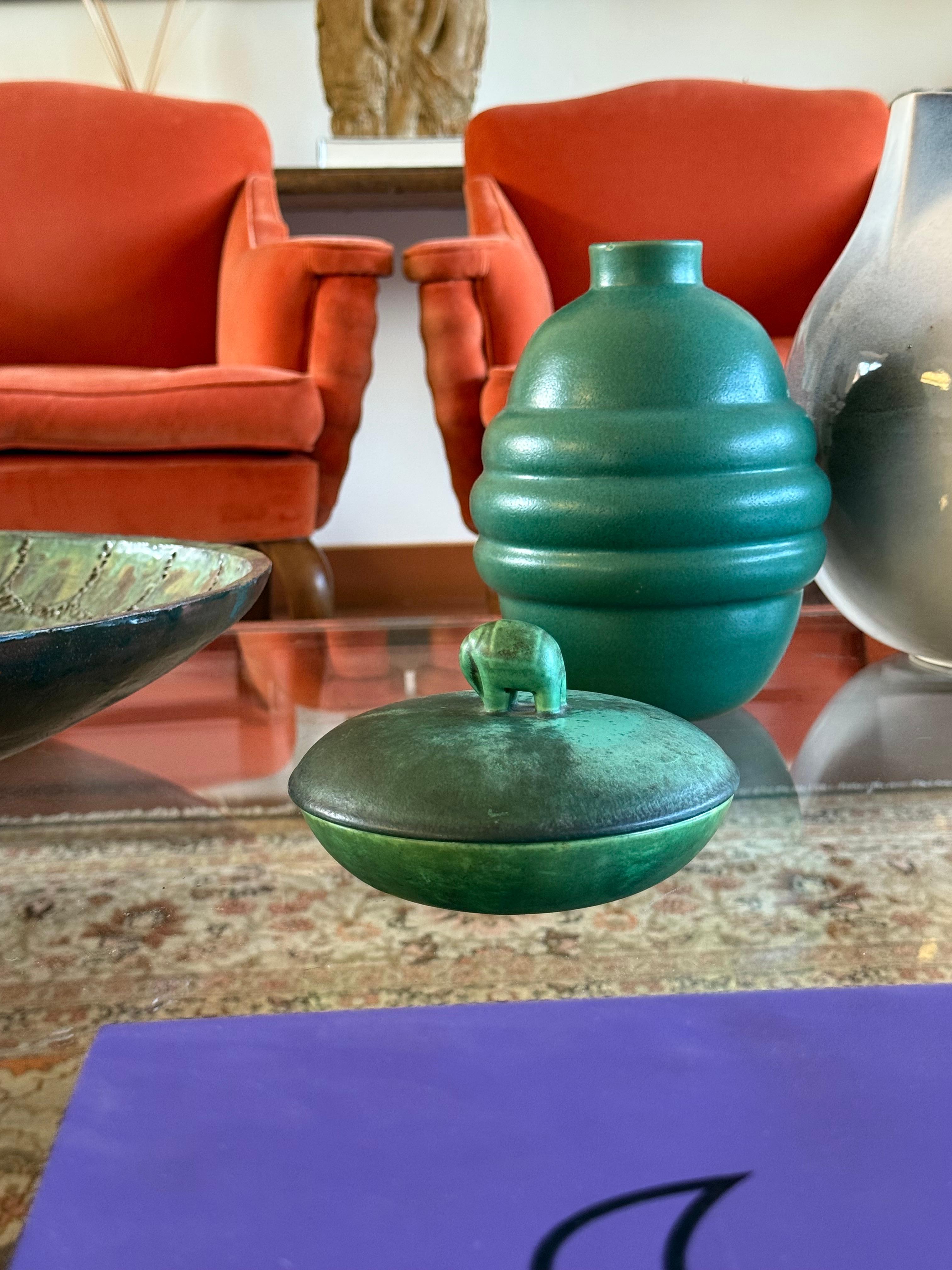 Art deco green ceramic bowl / vide poche Angelo Biancini SCI Laveno Italy 1930s In condizioni ottime in vendita a Firenze, IT