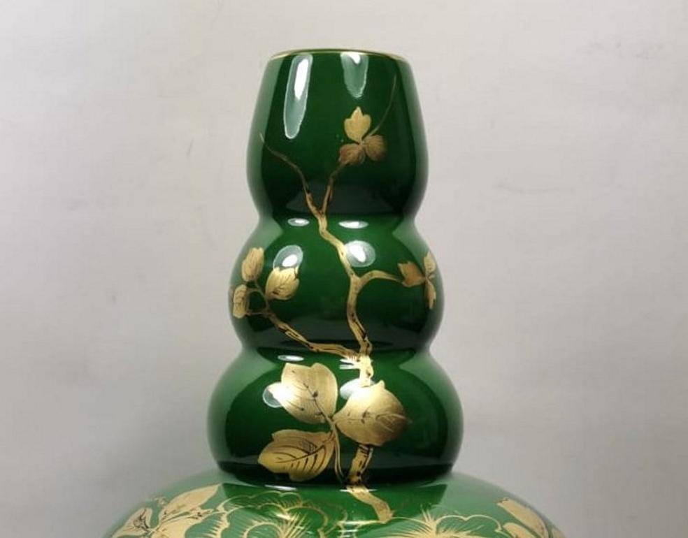 Art Decò Green Enameled Terracotta Vase with Pure Gold Decorations, France For Sale 5