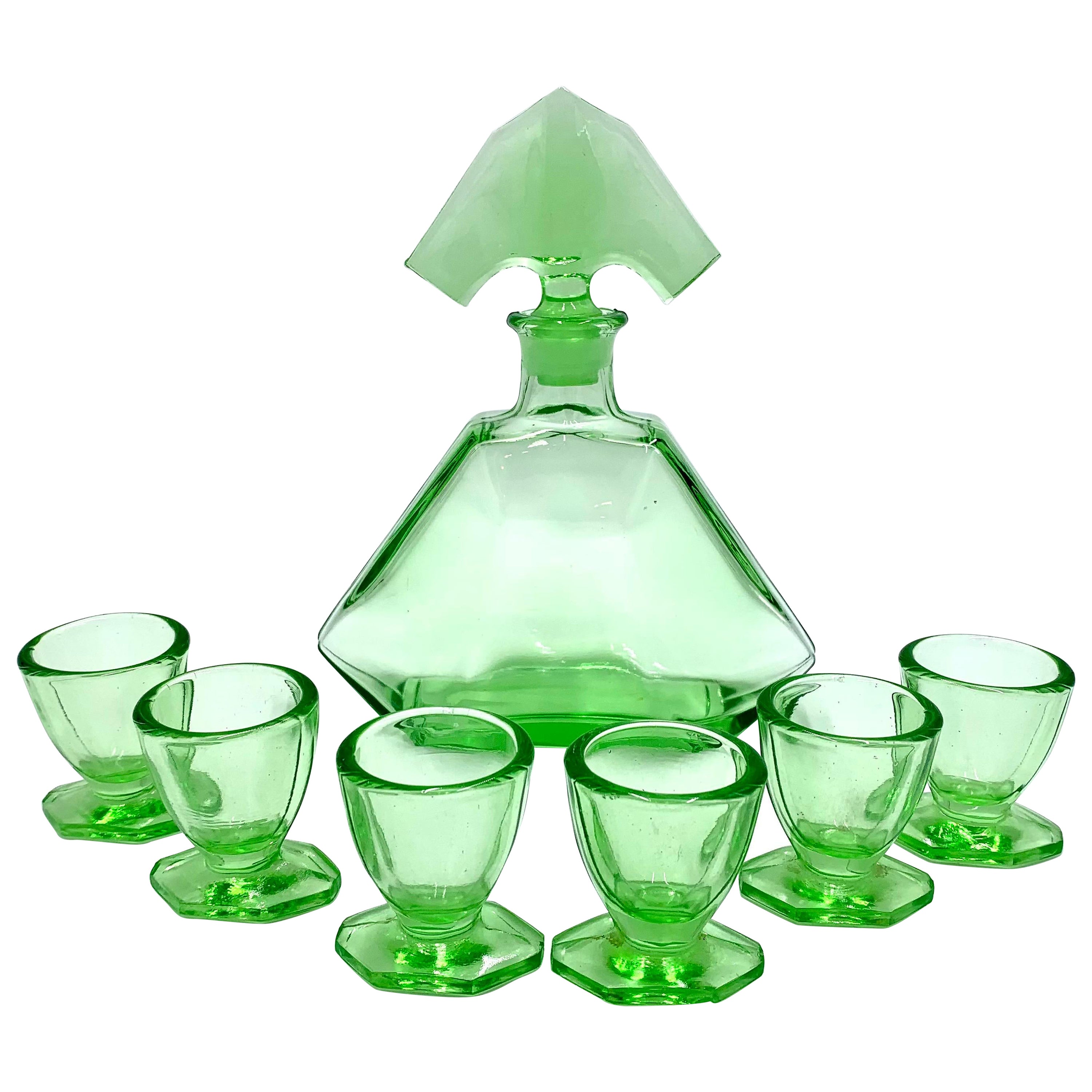 Art Deco Green Glass Absint Carafe Decanter with 6 glasses, Czech Republic, 1930