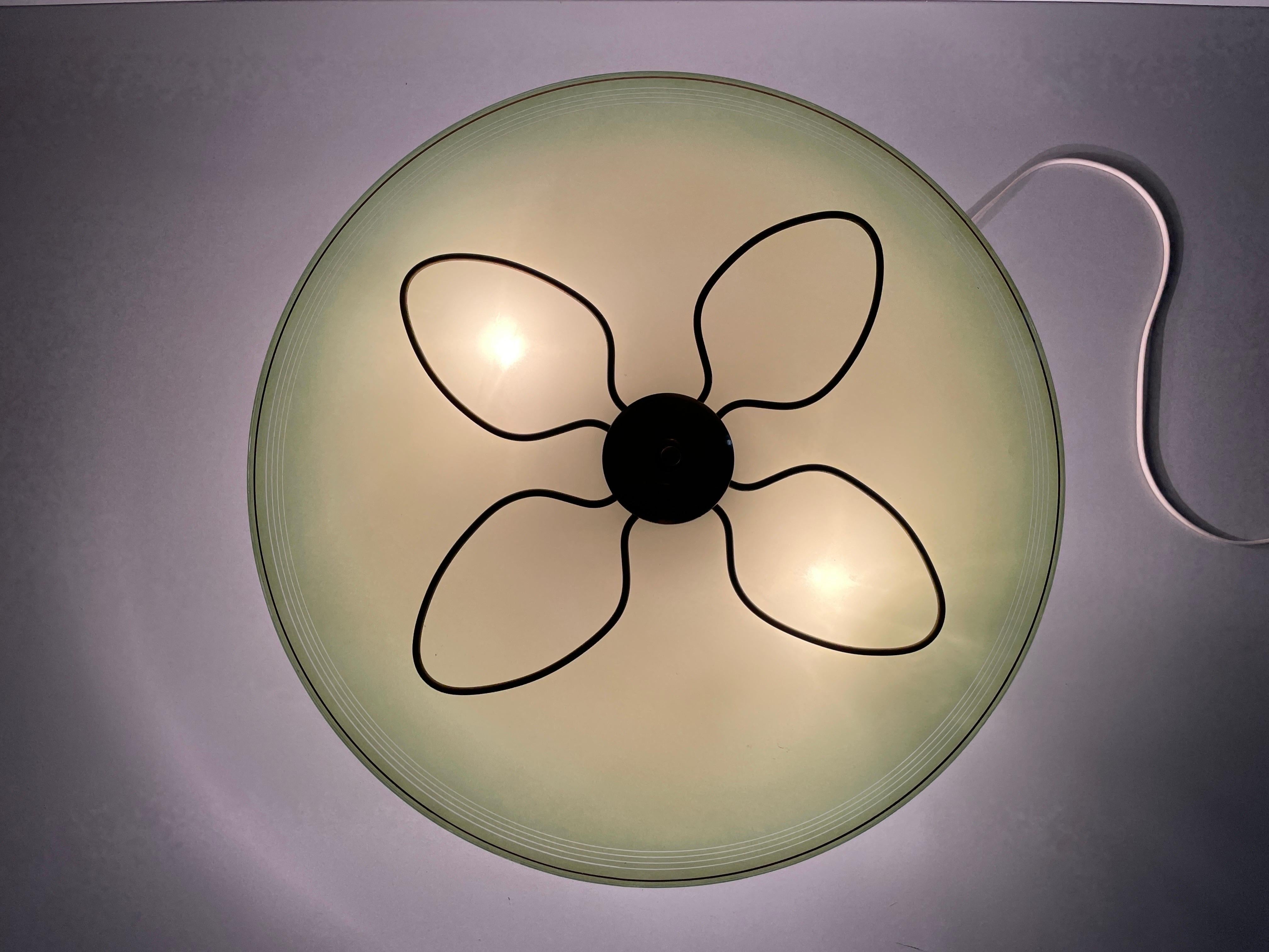 Lampada da soffitto in vetro verde Art Deco, anni '1940, Germania in vendita 5