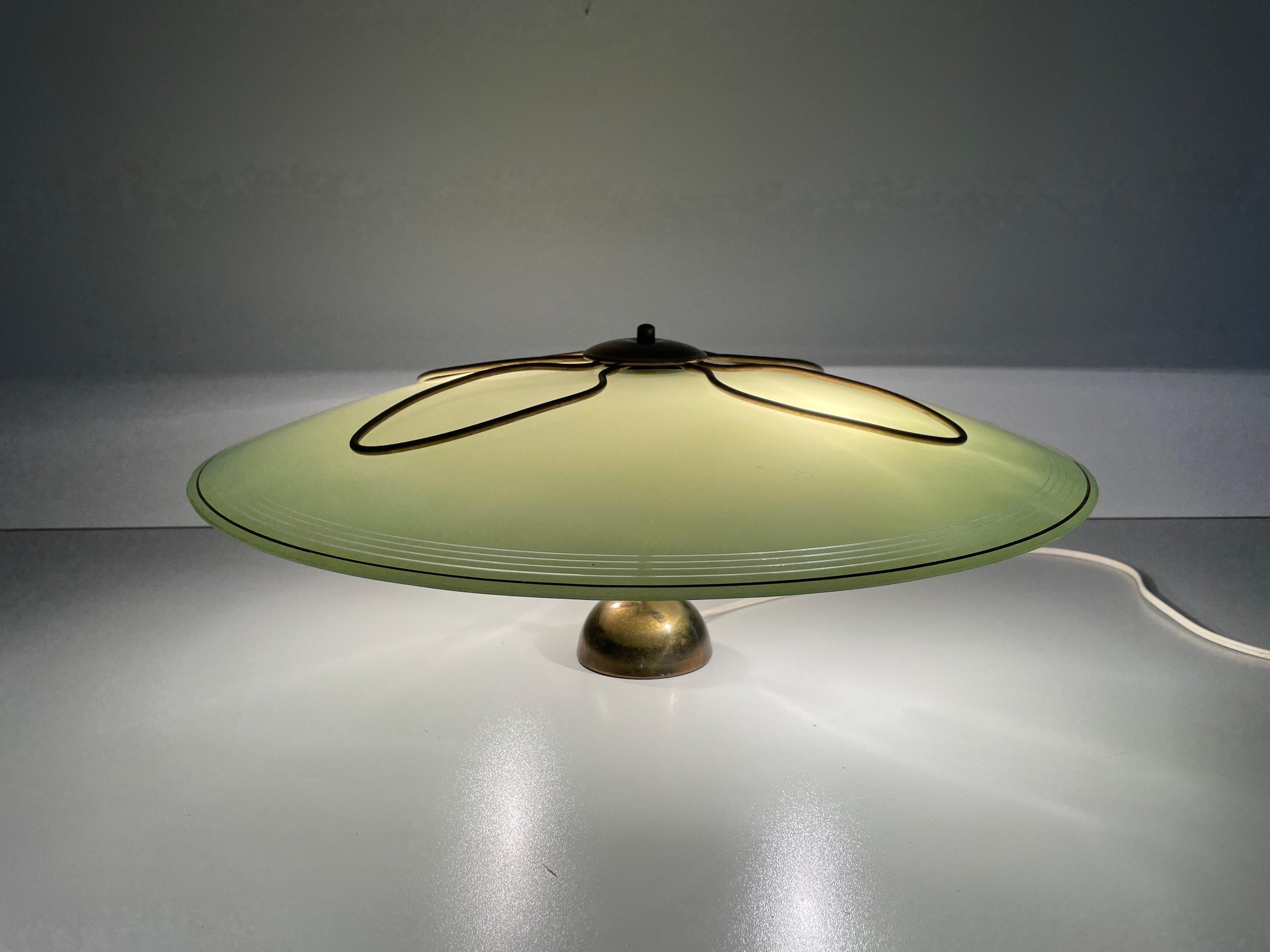 Lampada da soffitto in vetro verde Art Deco, anni '1940, Germania in vendita 9