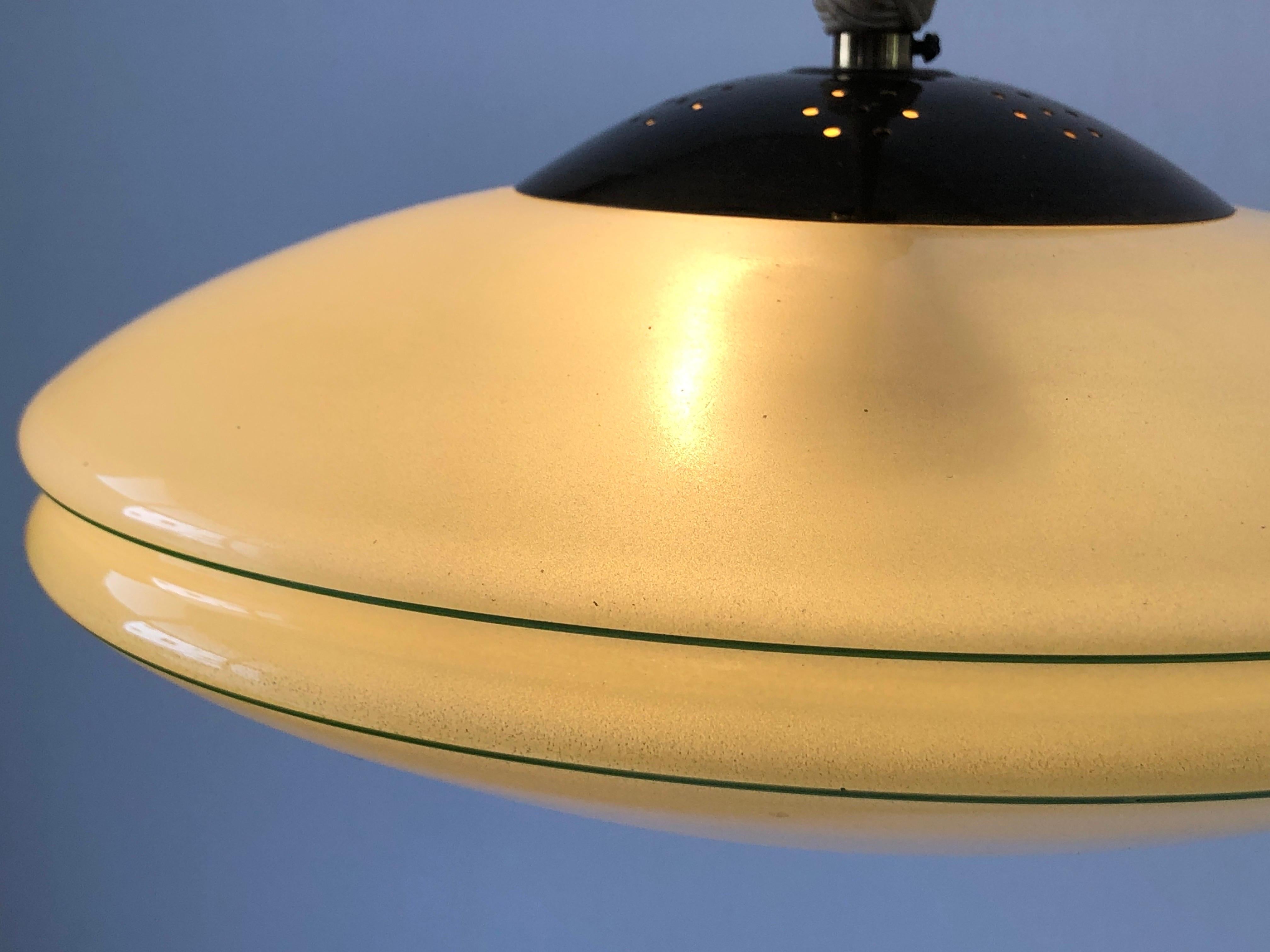 Lámpara de techo Art Decó de cristal verde de VEB Leuchten, década de 1940, Alemania en venta 3