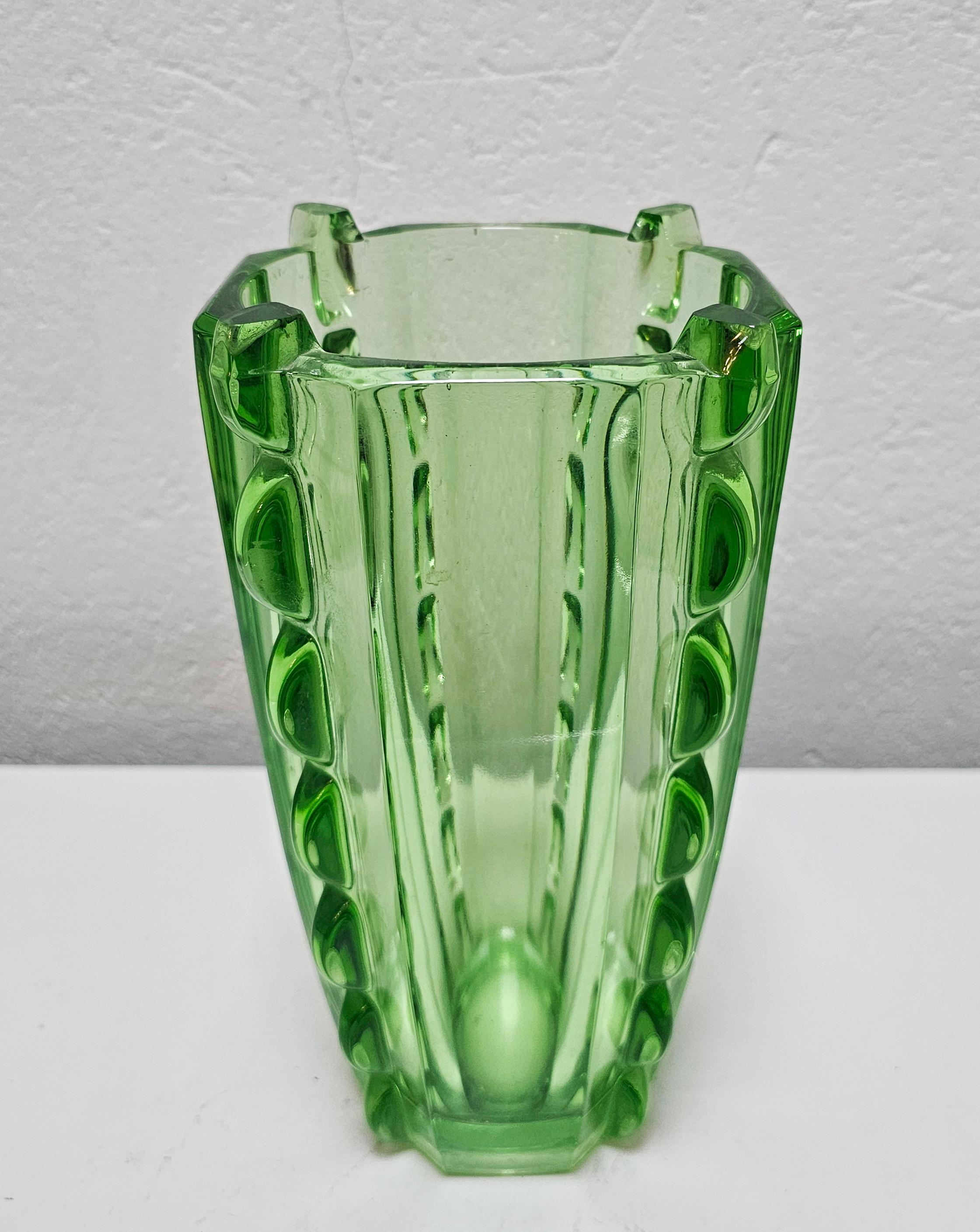Mid-20th Century Art Deco Green Glass Sculpural Vase, Czechoslovakia 1960s For Sale