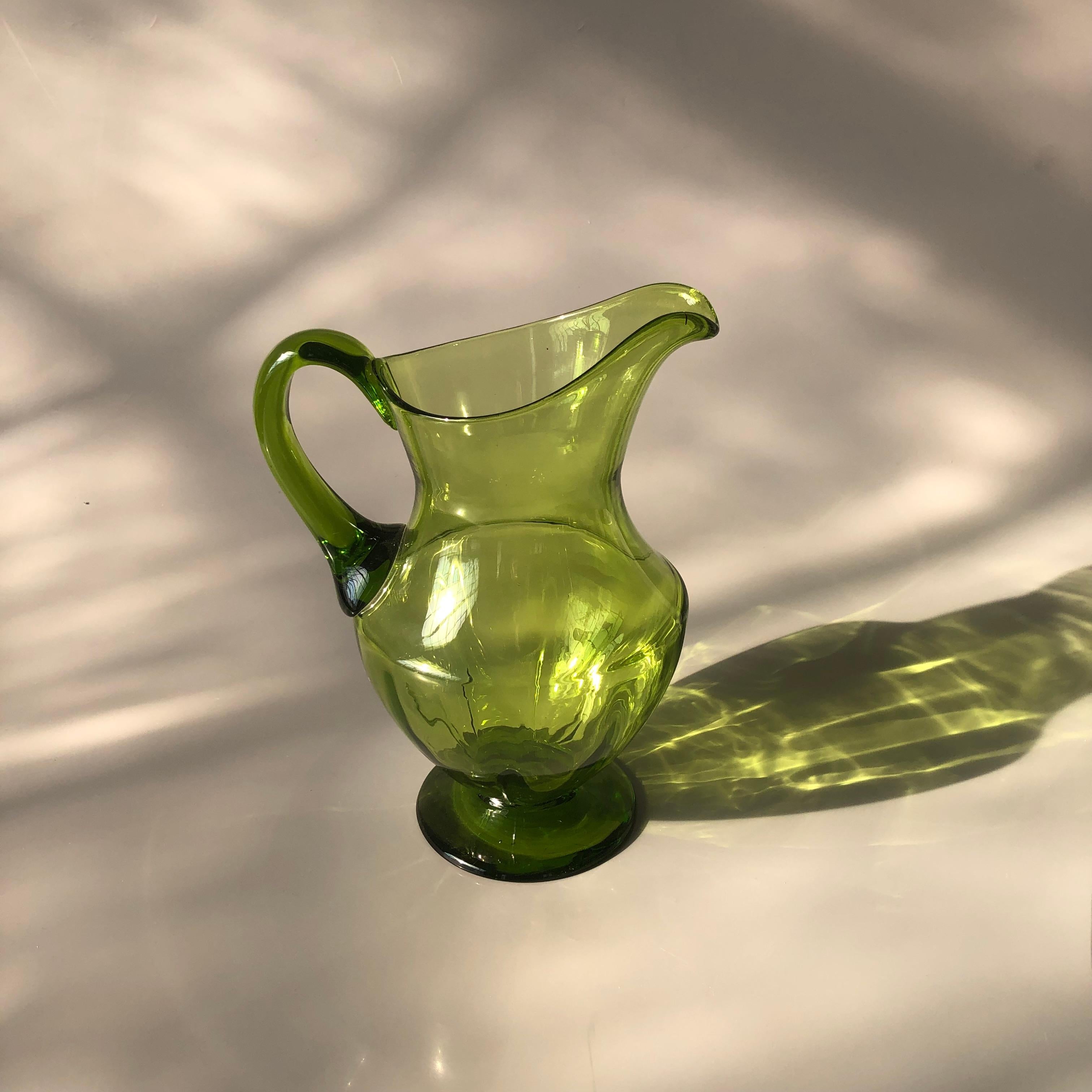 The Artful Green Glass Set, Autriche, années 1920 Bon état - En vente à Trieste, IT