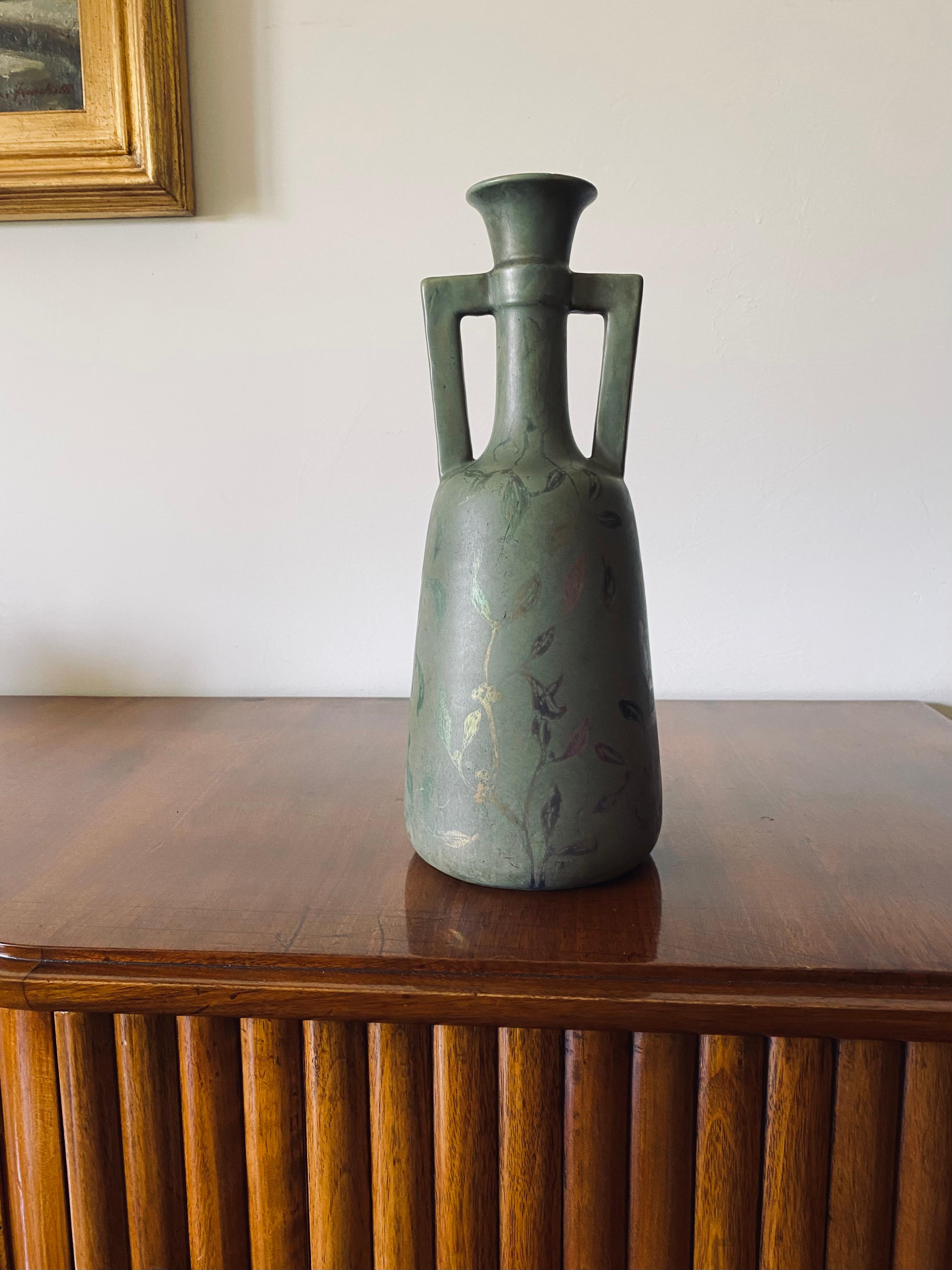 Art déco Vase Art Déco vert irisé, Montieres France années 1930 en vente