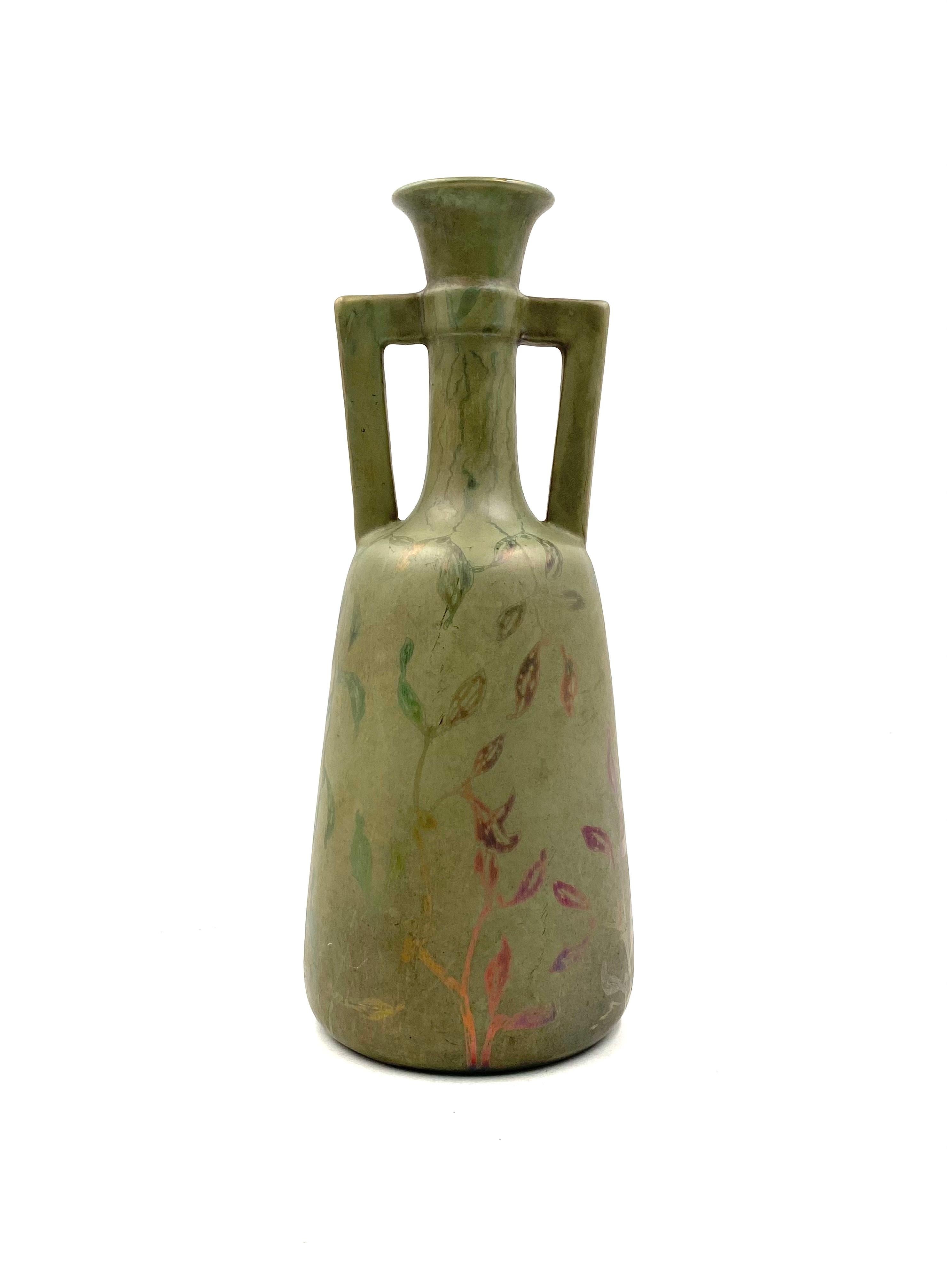 Vase Art Déco vert irisé, Montieres France années 1930 en vente 1