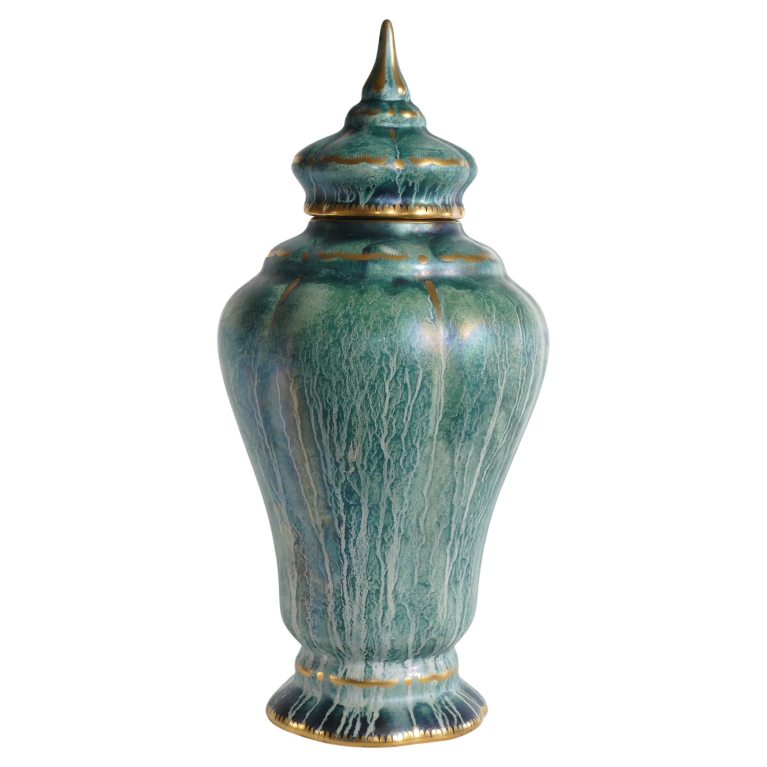 Grüne Art-Déco-Vase mit Lüsterglasur und Deckel von Josef Ekberg Gustavsberg, 1920er Jahre im Angebot