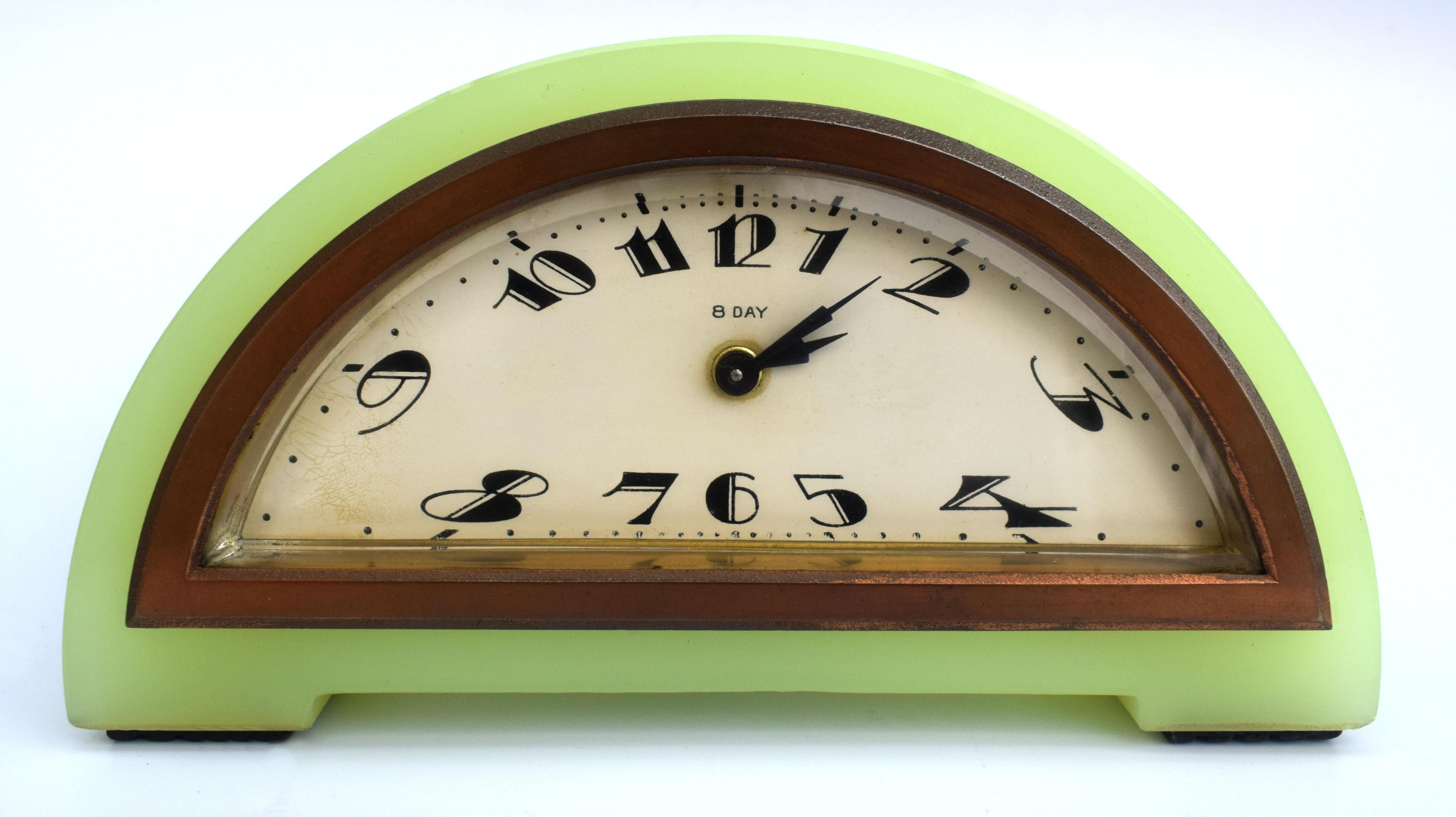 Art Deco Green Onyx 8 Day Mantle Clock, c1930 In Good Condition In Devon, England