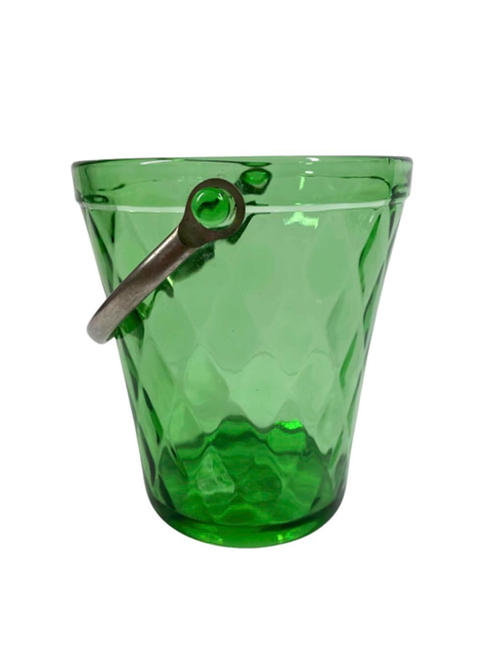 Art déco Seau à glace Art Déco en verre oxydé vert avec diamants par Fenton Glass en vente