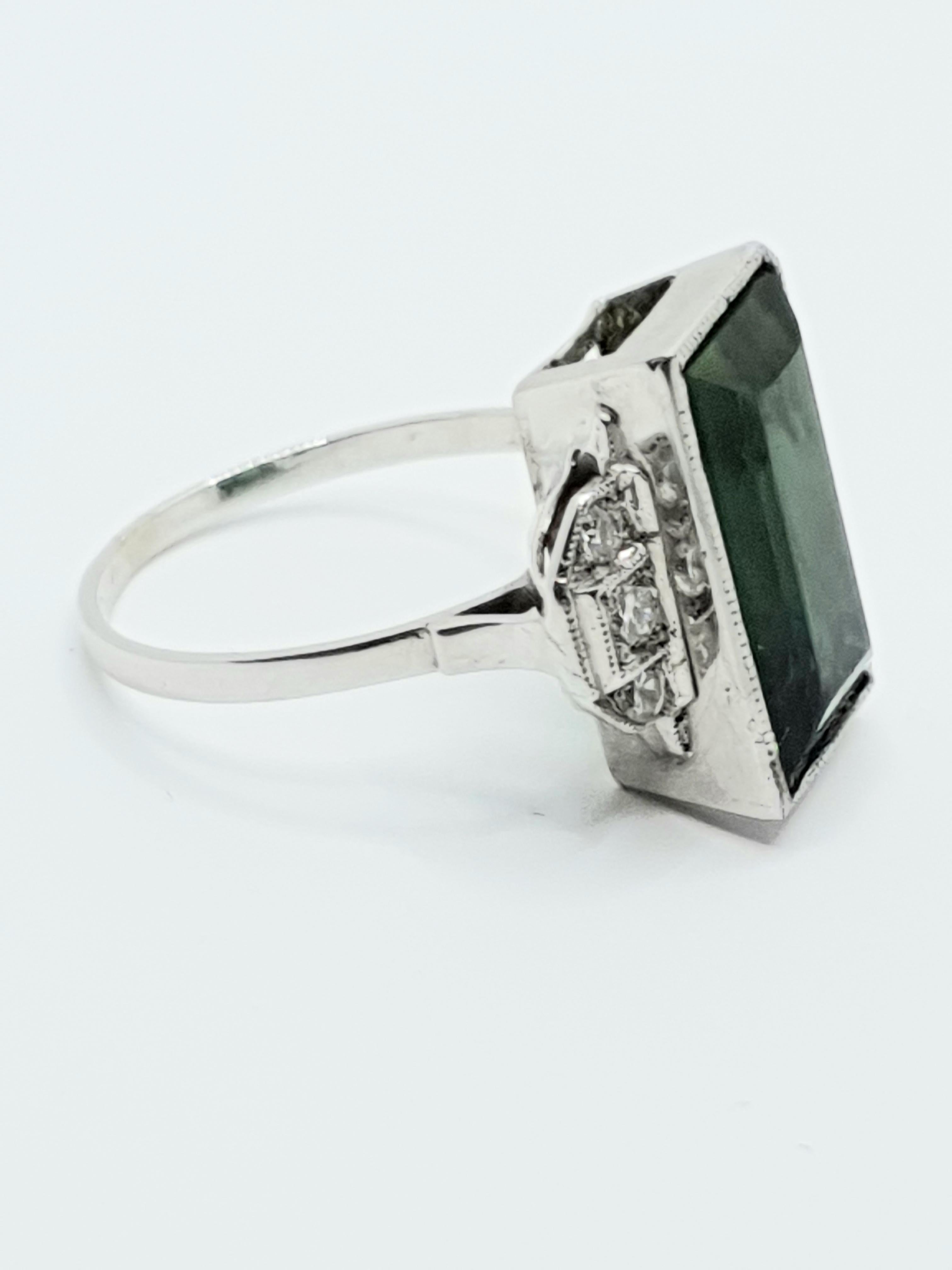 Square Cut Art Deco Green Tourmaline Gold Ring For Sale