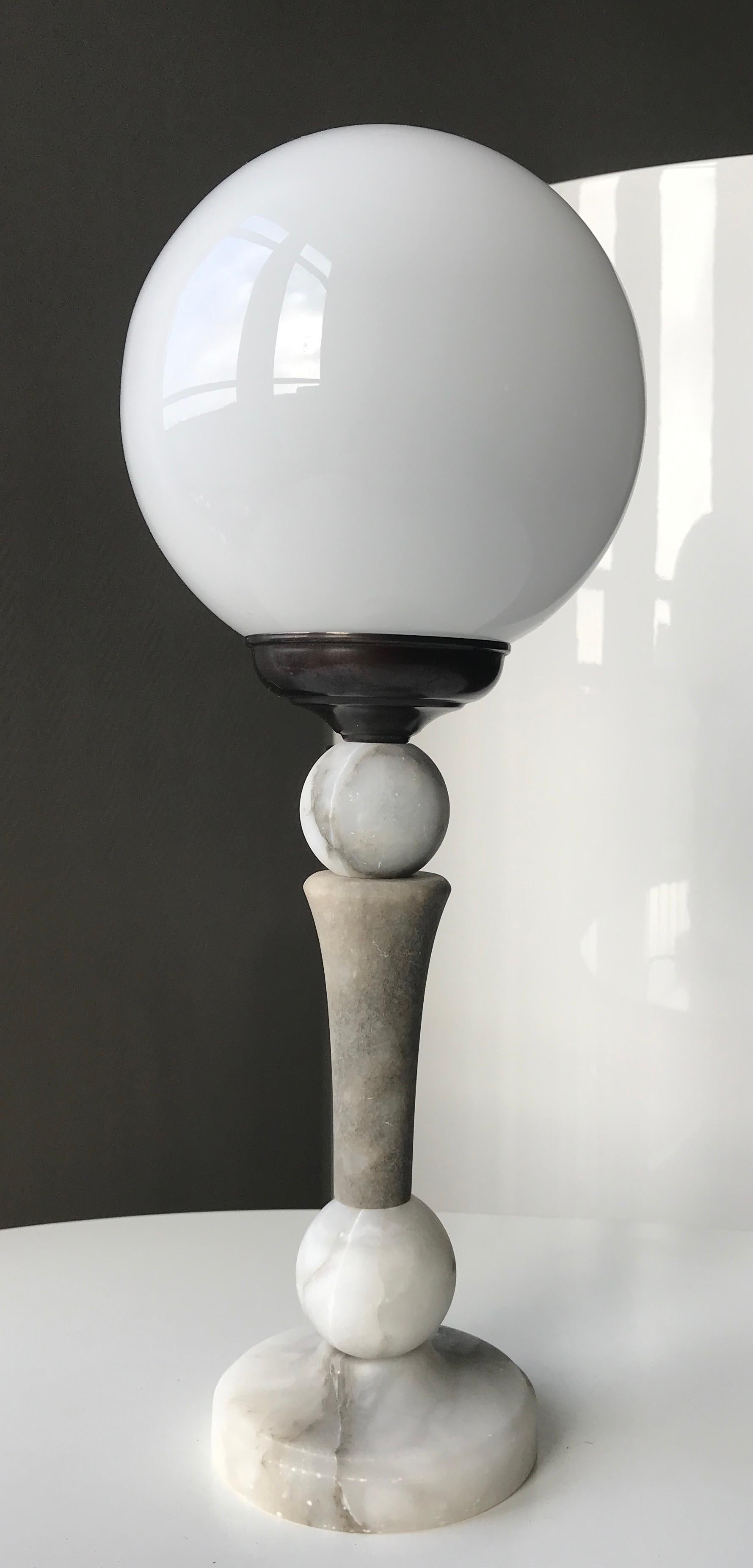 Art Deco Grey Alabaster Table Lamp For Sale 5