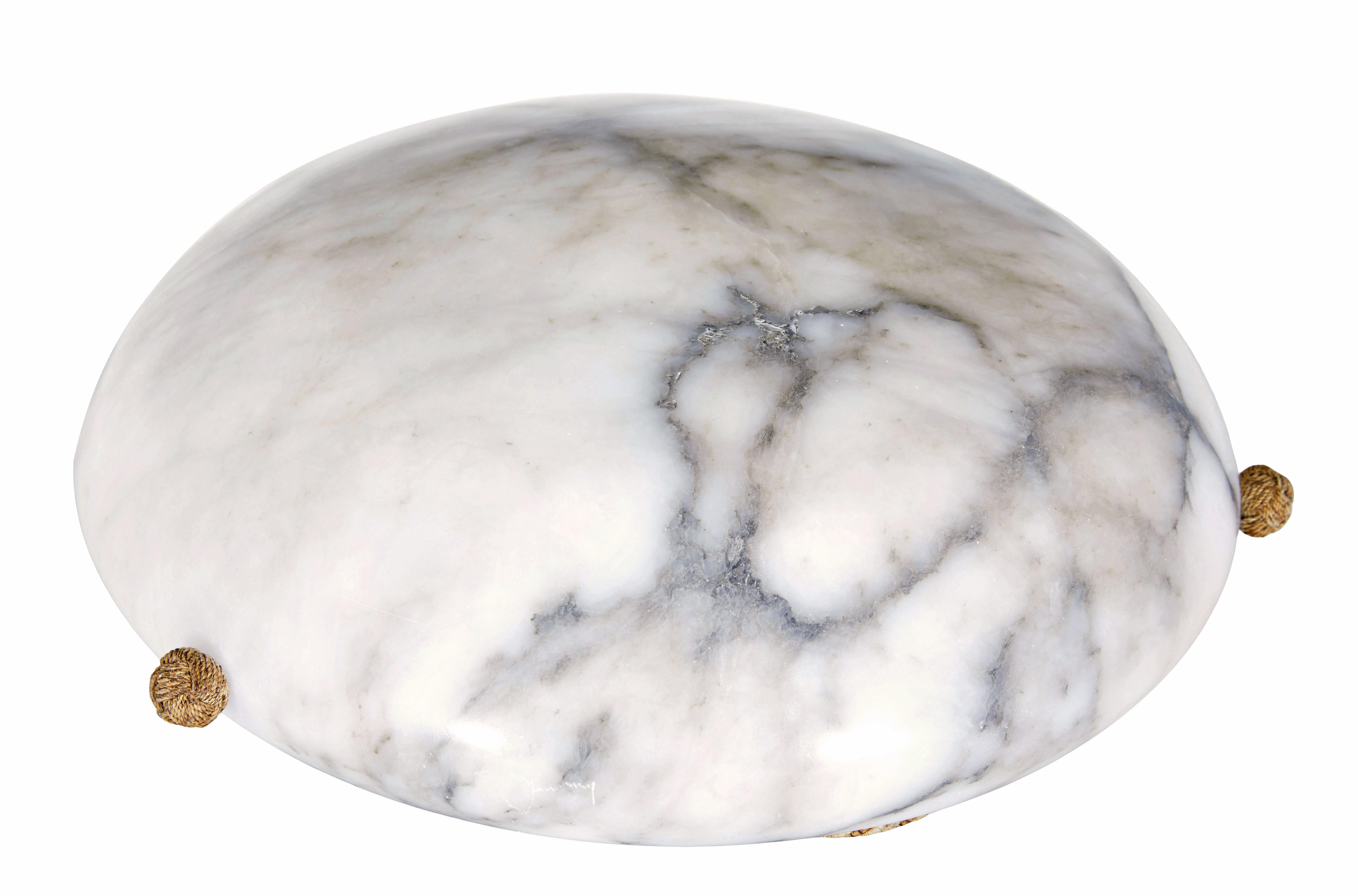 Art-Déco-Pendelleuchte aus grauem und weißem Alabaster (Gedrechselt)