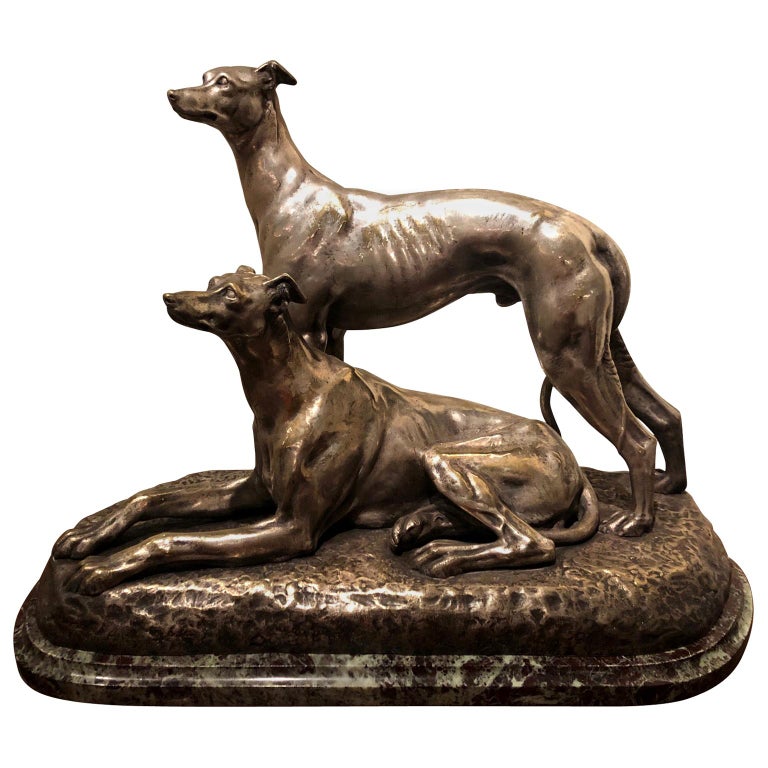 Statue de sculpture en bronze Art déco représentant des chiens de lévrier  en forme de lévrier par S. Bizard En vente sur 1stDibs