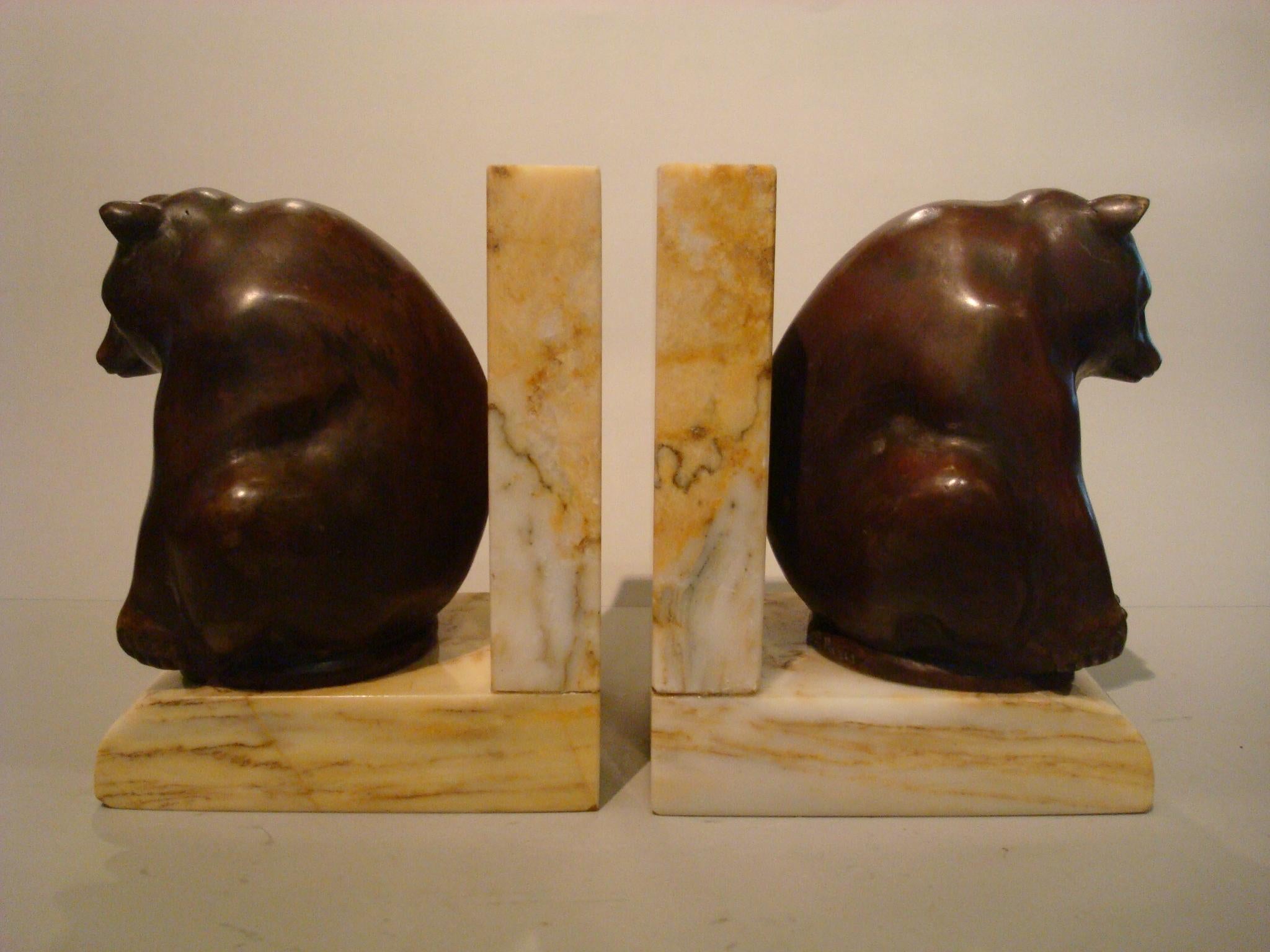Art déco Serre-livres en bronze Art Déco, sculpture d'ours Grisby, France, circa 1925 en vente