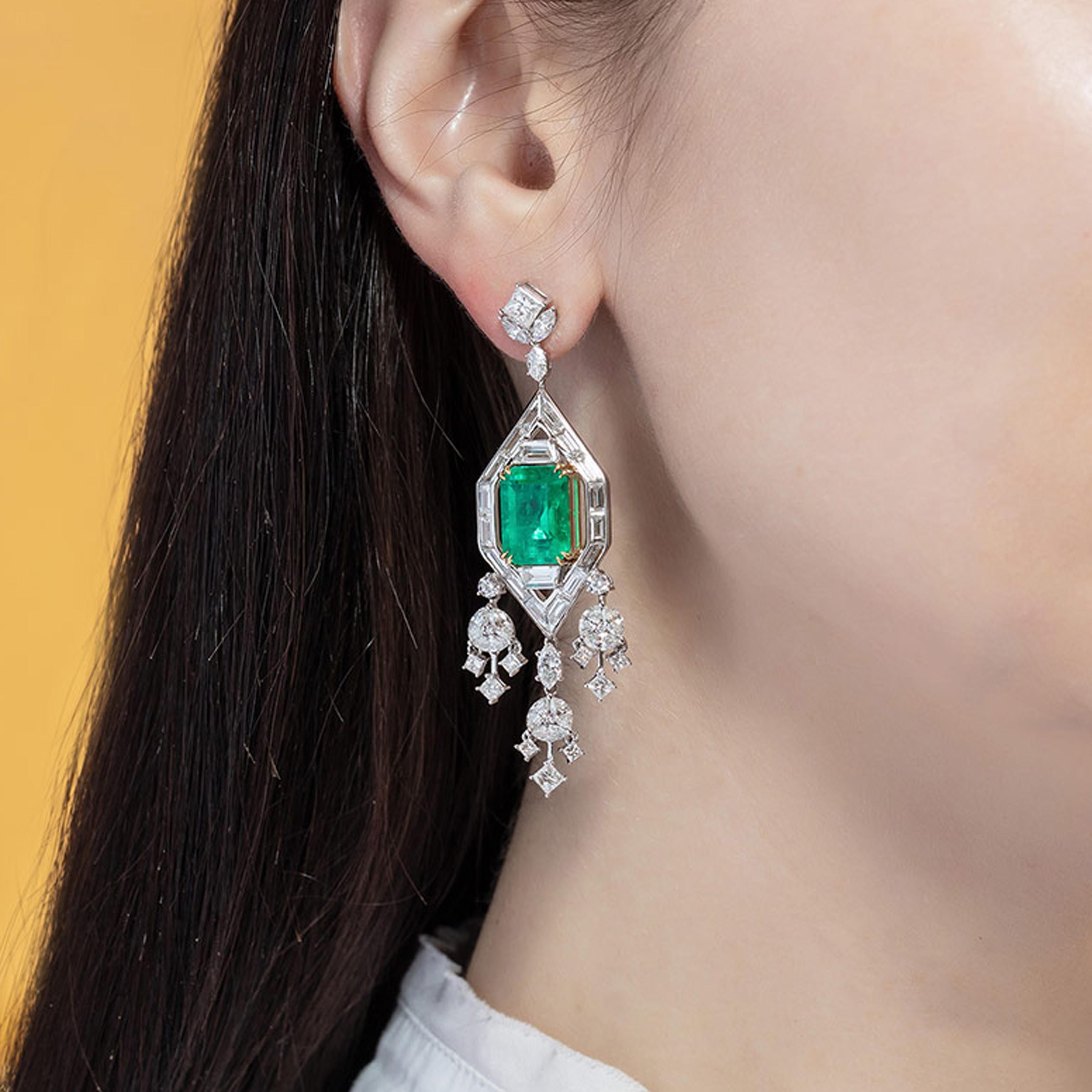 Our timeless ‘Tanisa’ earrings uniquely integrates a geometric Art Deco frame with playful tassels from the Mughal era… The unique art deco geometry of this layout creates a structured frame that gives attention on each enchanting emerald. The