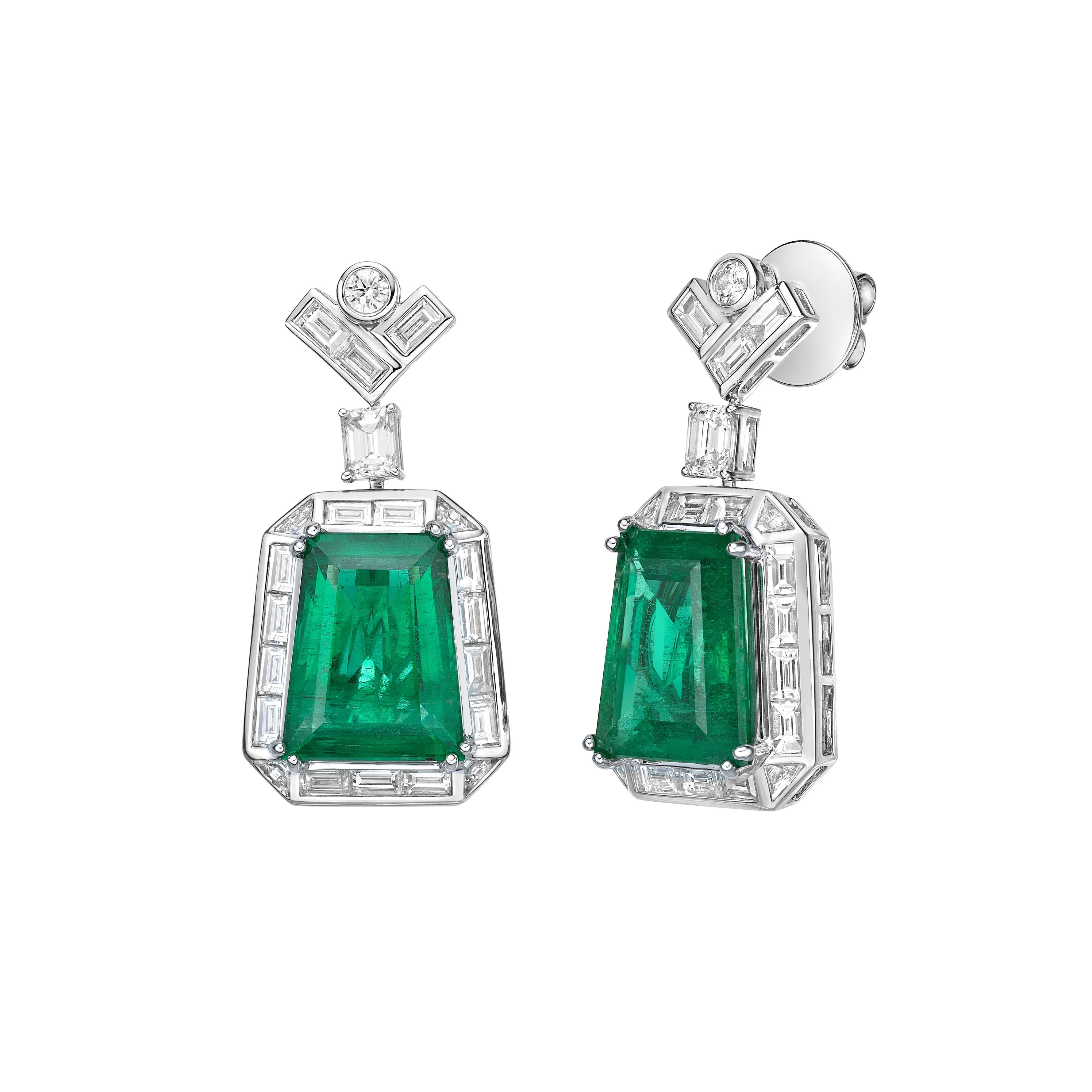 Art Deco Style GRS Certified Zambian Emerald, Diamond and 18 Karat Gold Earrings For Sale 1