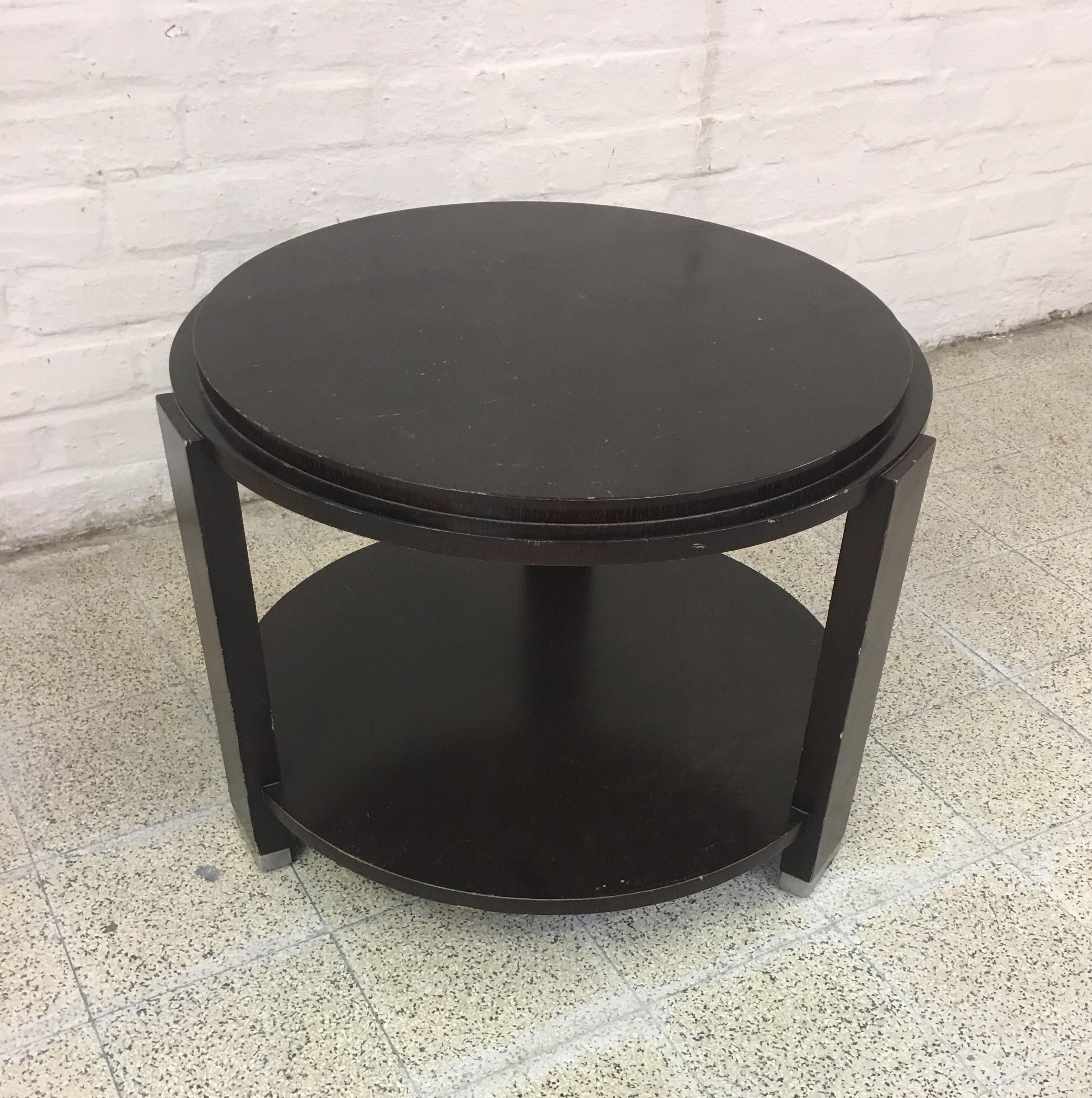 Chrome Gueridon Art Déco en Oak teinté vers 1930-1940, sabots en métal chromé en vente