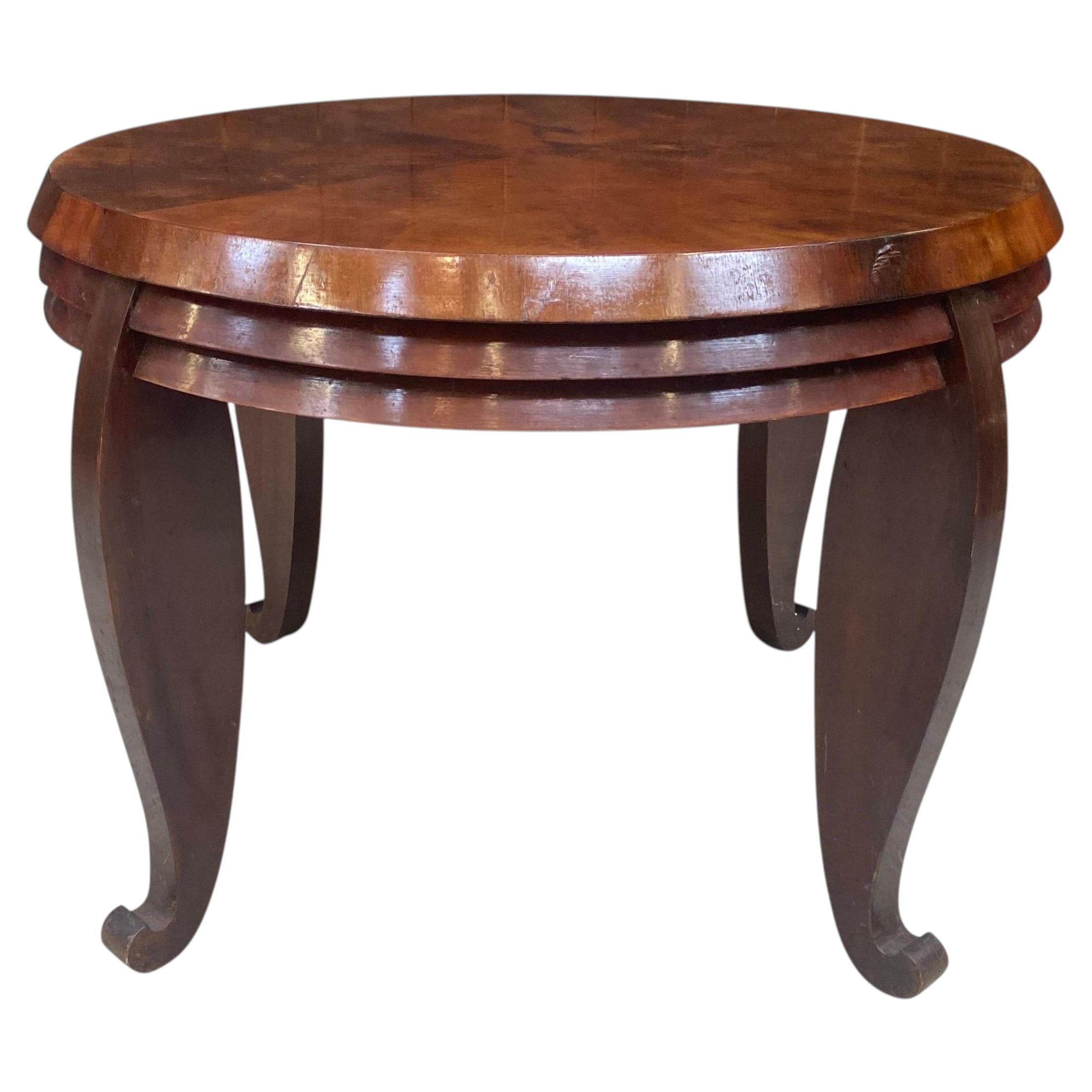 Art Deco gueridon in walnut circa 1940 For Sale