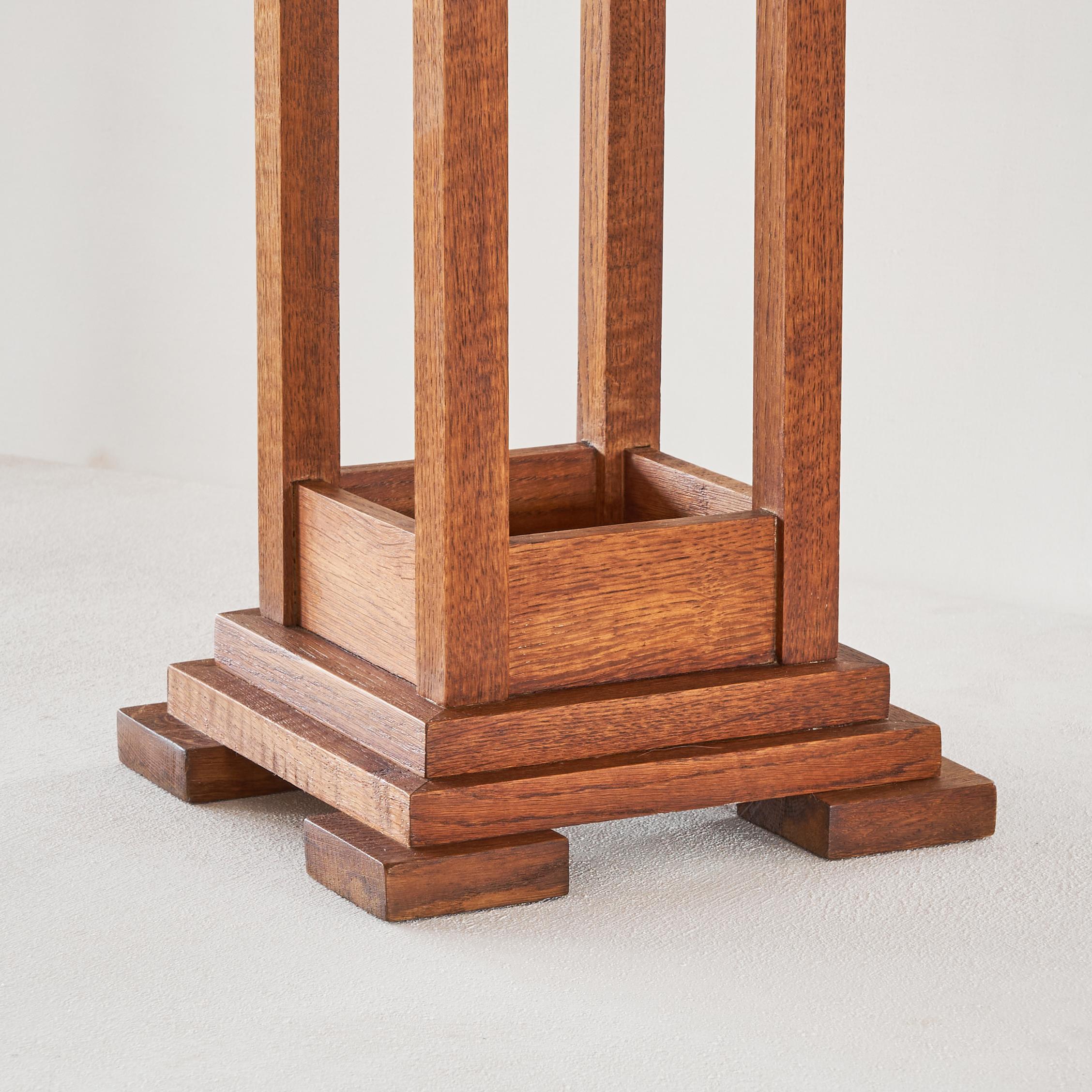 Européen Art Déco Gueridon ou The Pedestal Table 1950s en vente