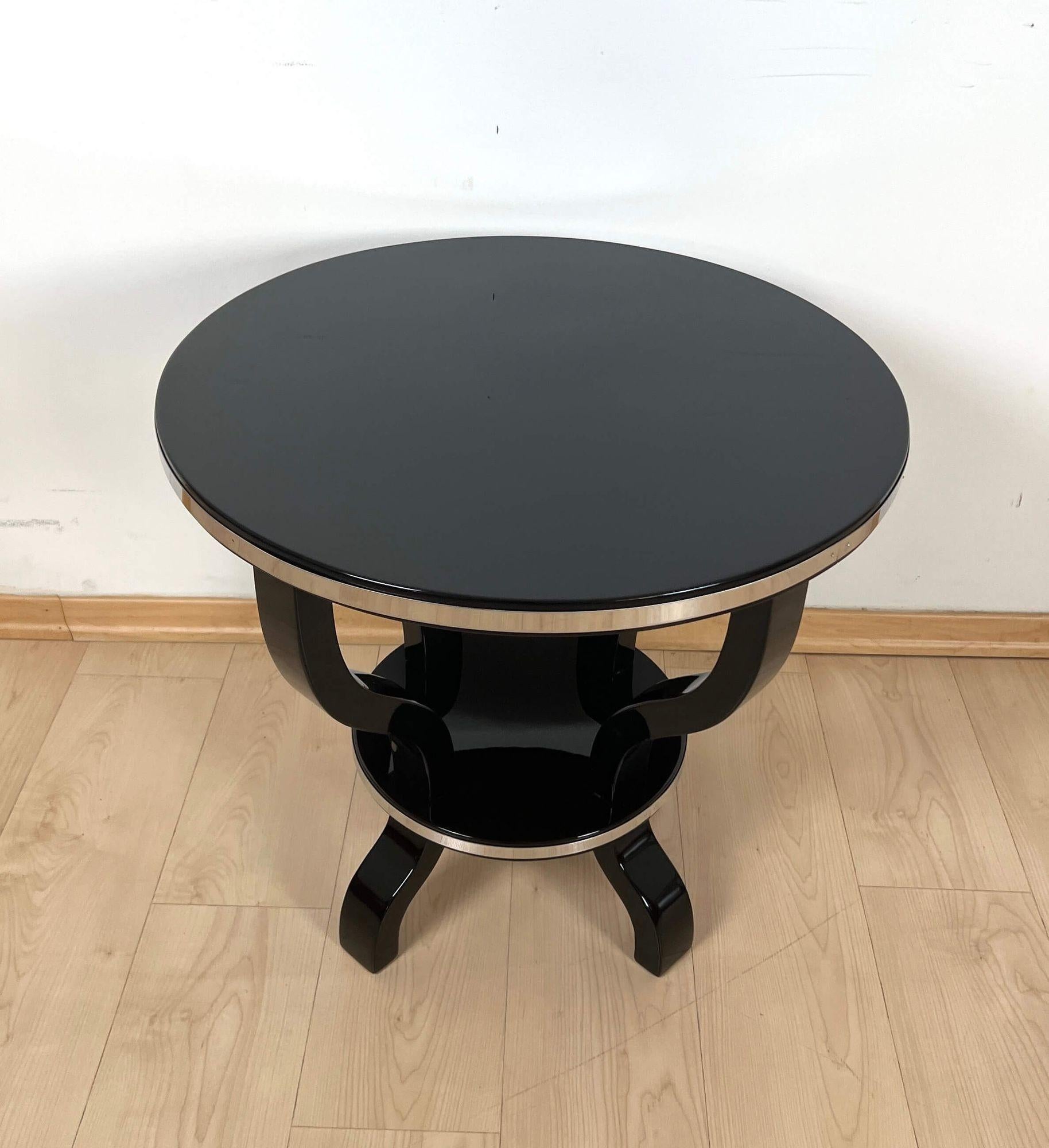 French Art Deco Gueridon or Round Side Table, Black Lacquer, Metal, France circa 193