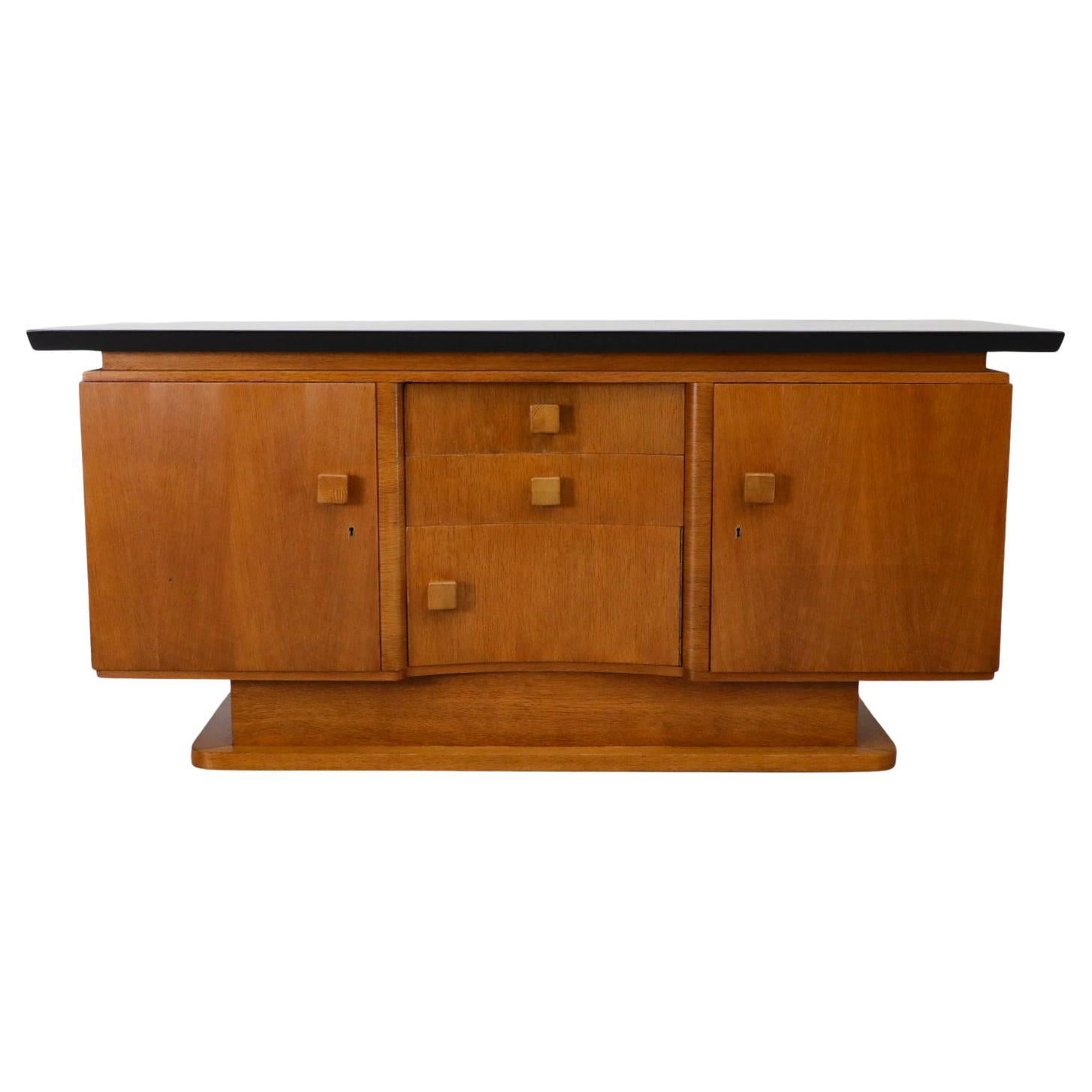 What is 1920s furniture called?