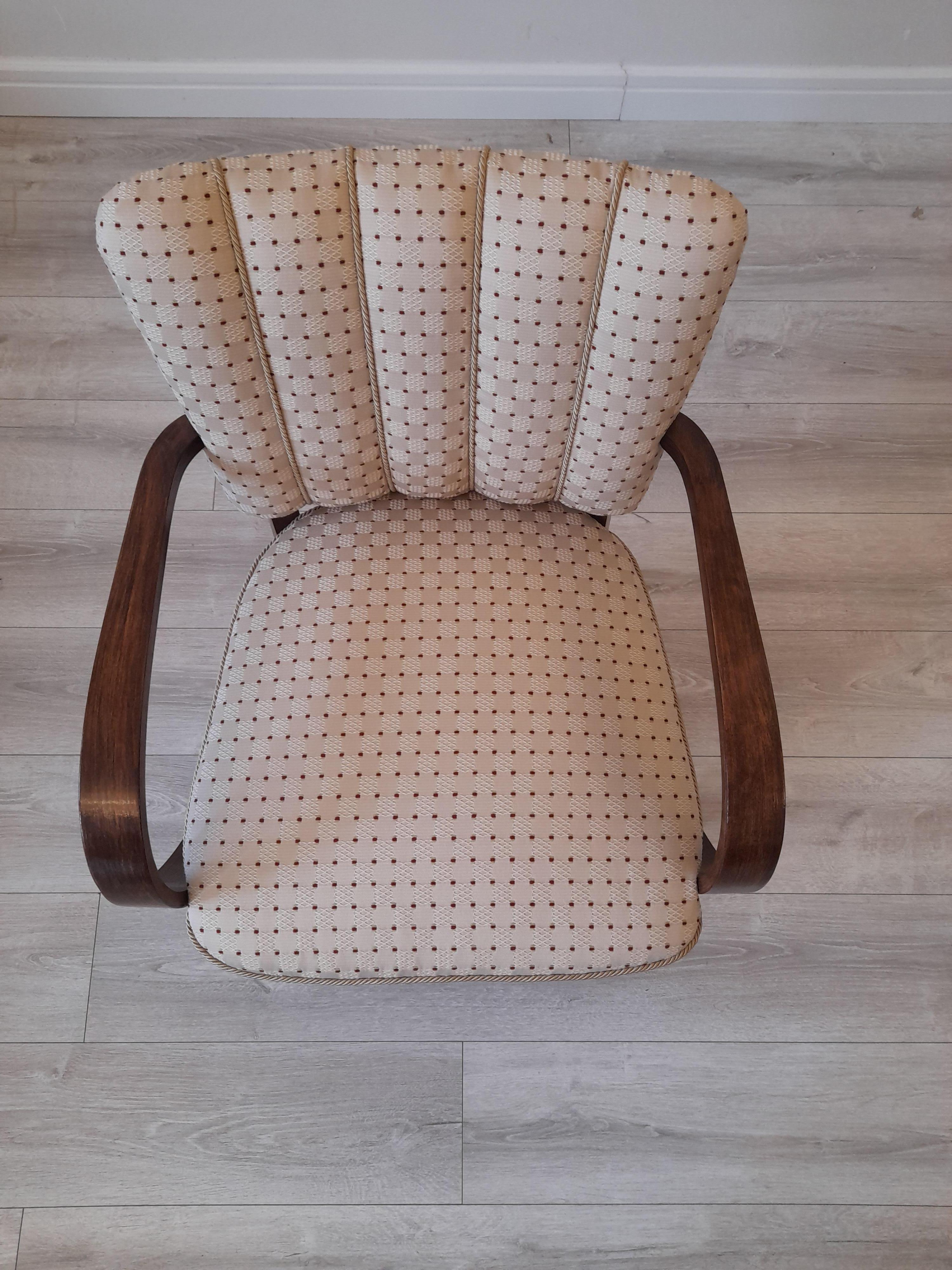 Czech Art Deco H-237 Armchair by Jindrich Halabala, 1930s For Sale