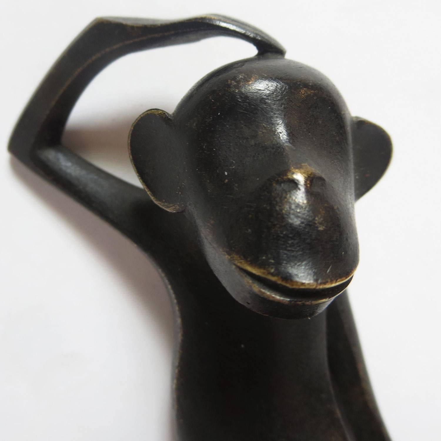 Art Deco Hagenauer Bronze Monkey Sculpture Paperweight In Excellent Condition In North Hollywood, CA
