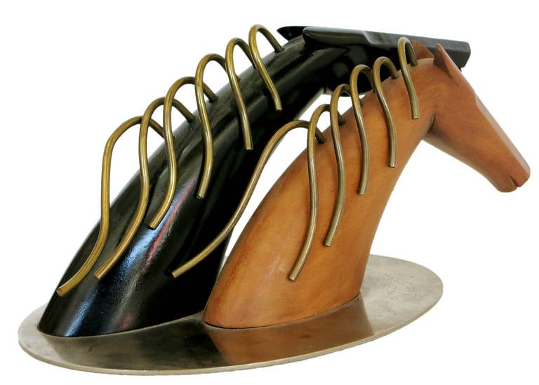 Geschnitzte Pferde im Art Deco Hagenauer Stil von Sier Kunst (Art déco) im Angebot