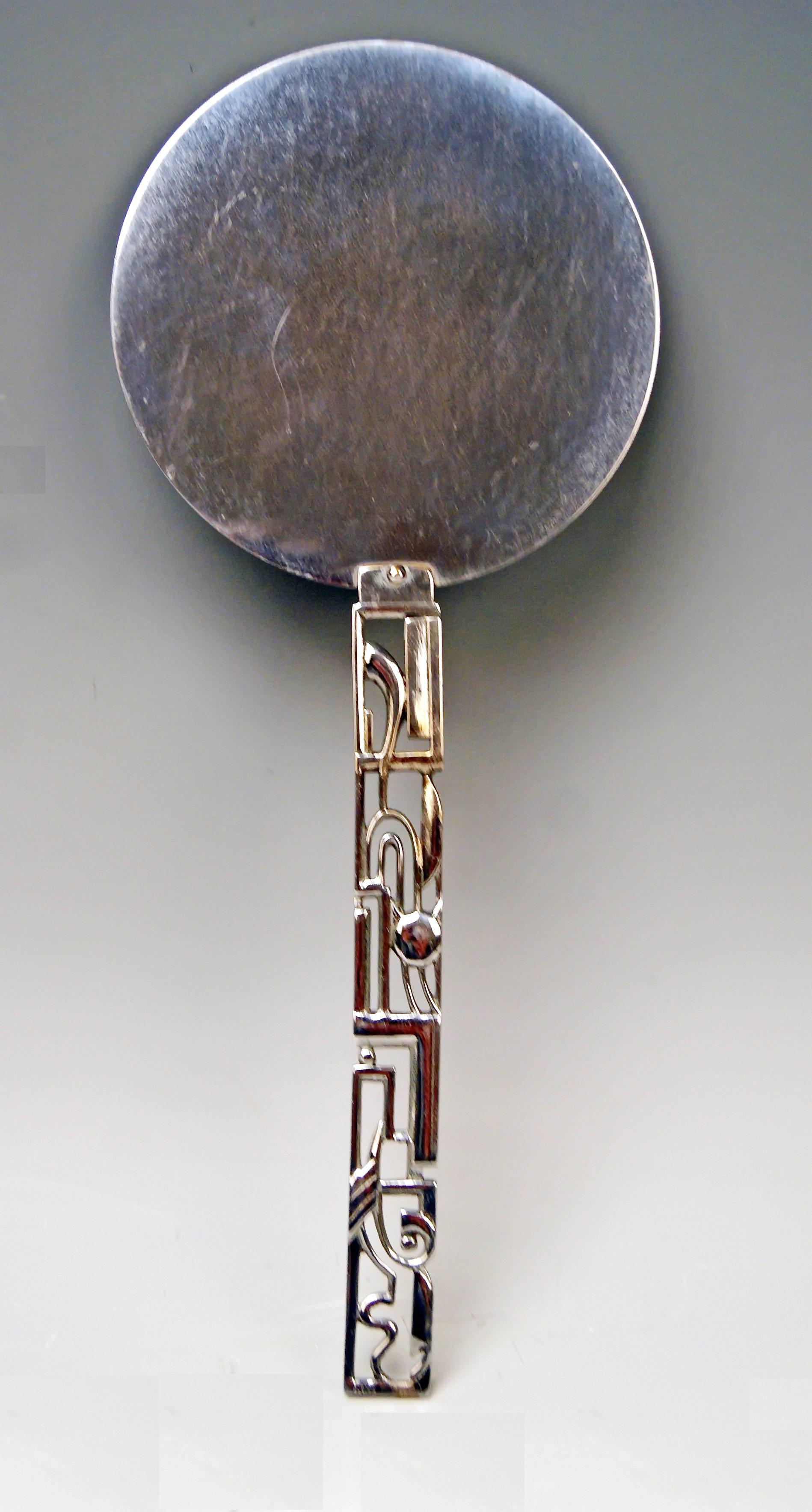 Finest Art Deco Hagenauer Vienna hand mirror.
The appearance of mirror's handhold is strongly influenced by designs once created in so-said Wiener Werkstaette, exceedingly by the patterns & decorations having been designed by Dagobert Peche