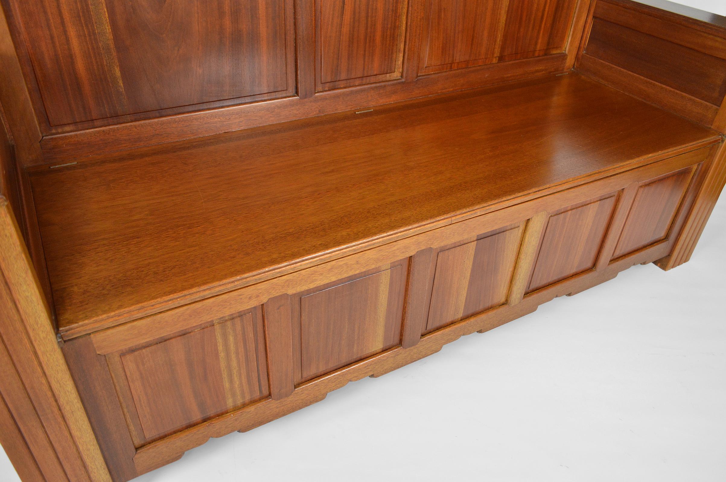 Art Deco Hall Chest Bench by Clement Goyeneche in Mahogany, France, 1930s For Sale 4