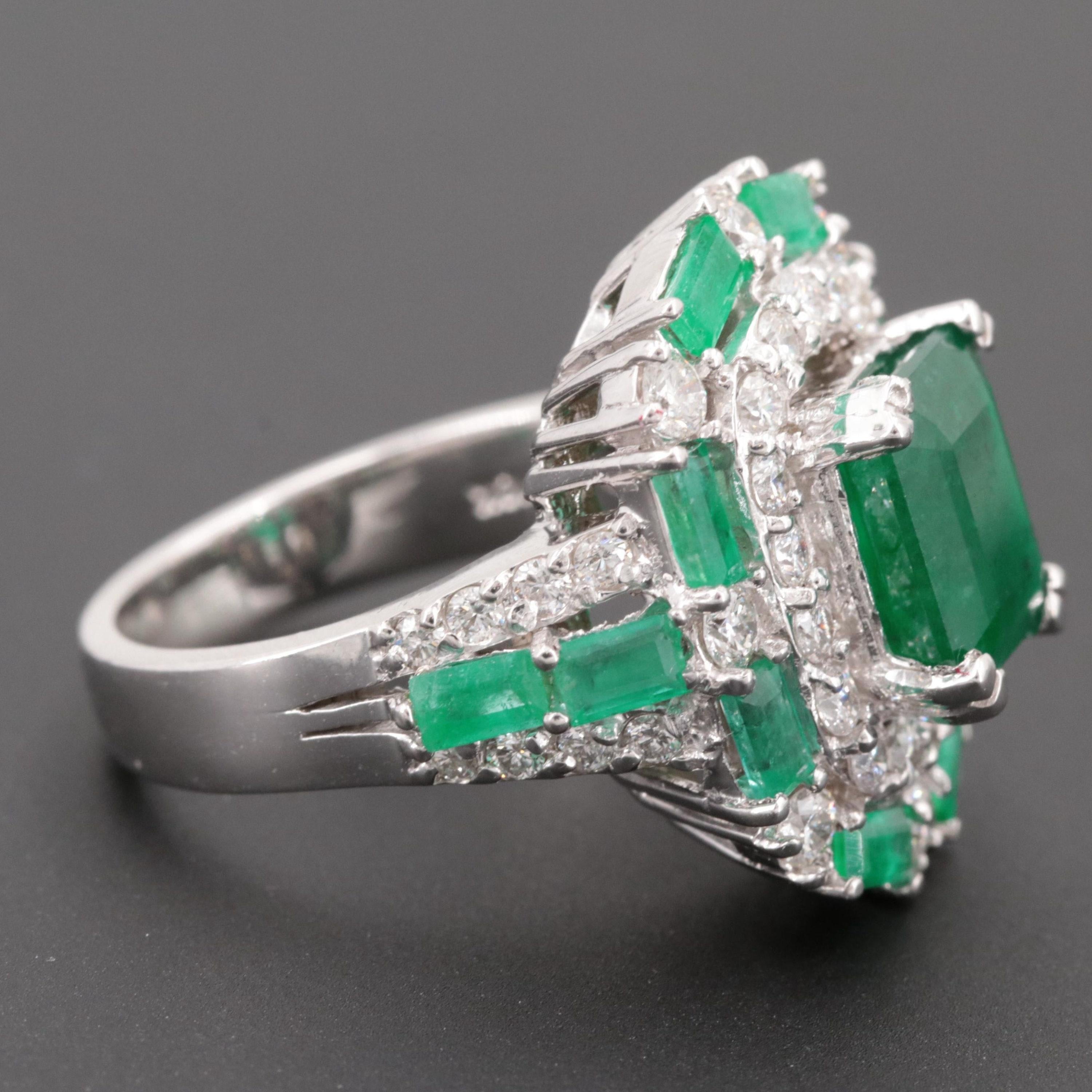 For Sale:  18K Gold 3 CT Natural Emerald and Diamond Antique Art Deco Style Engagement Ring 3