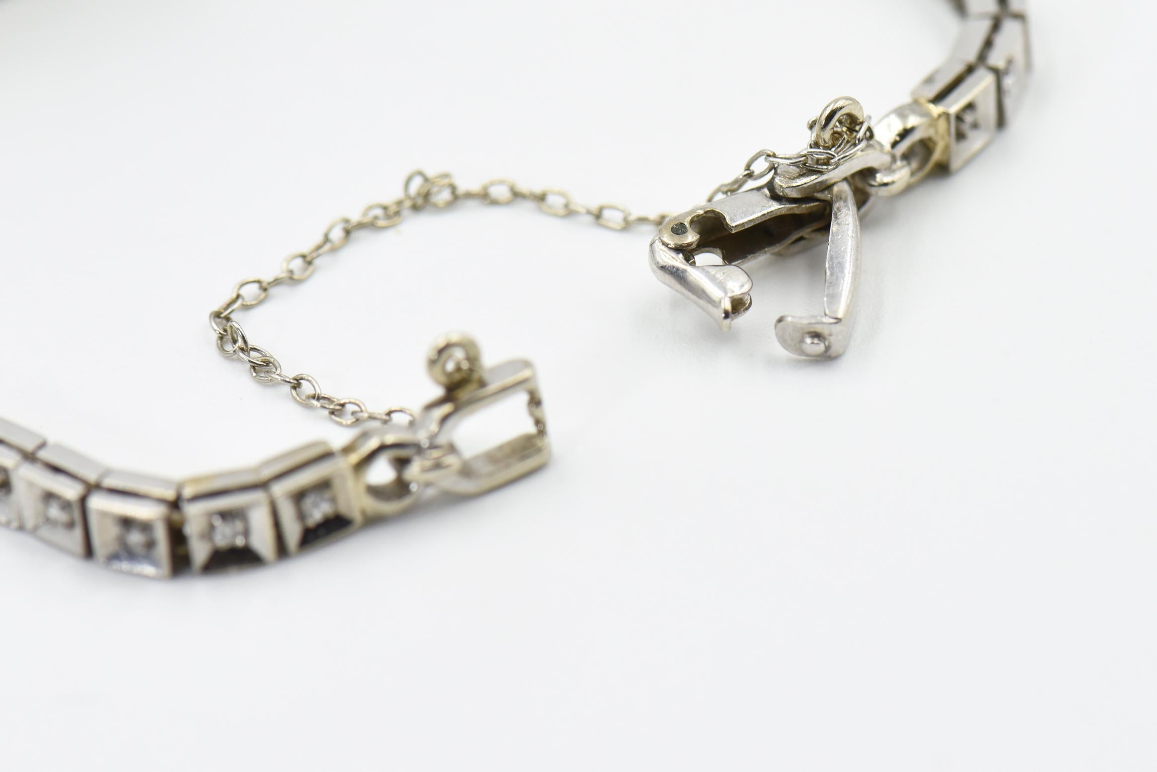 Art Deco Hamilton Ladies Diamond White Gold Dress Watch In Good Condition In Miami Beach, FL