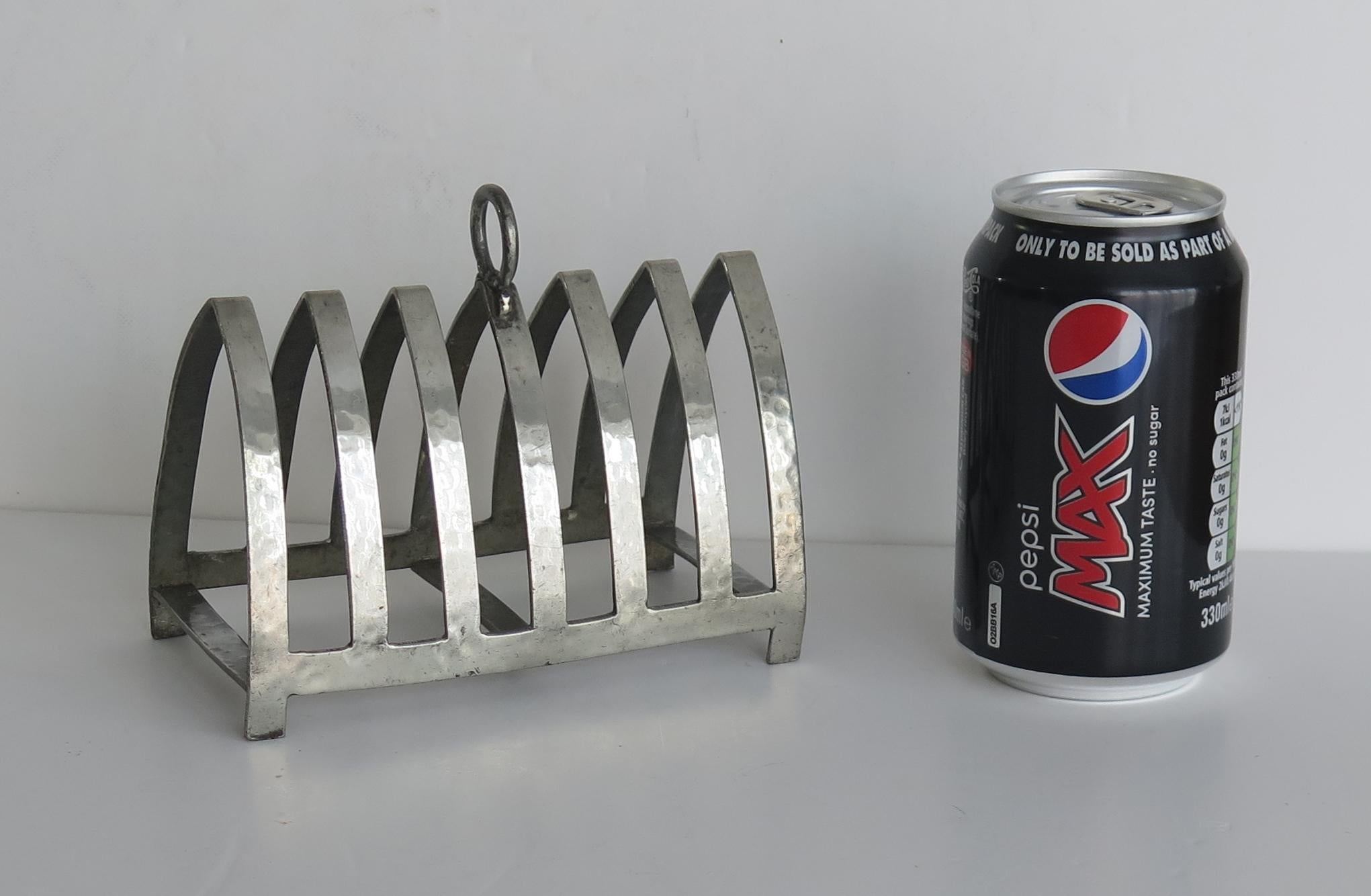 20th Century Art Deco Hammered Pewter Toast Rack by Connells of London, circa 1925 For Sale