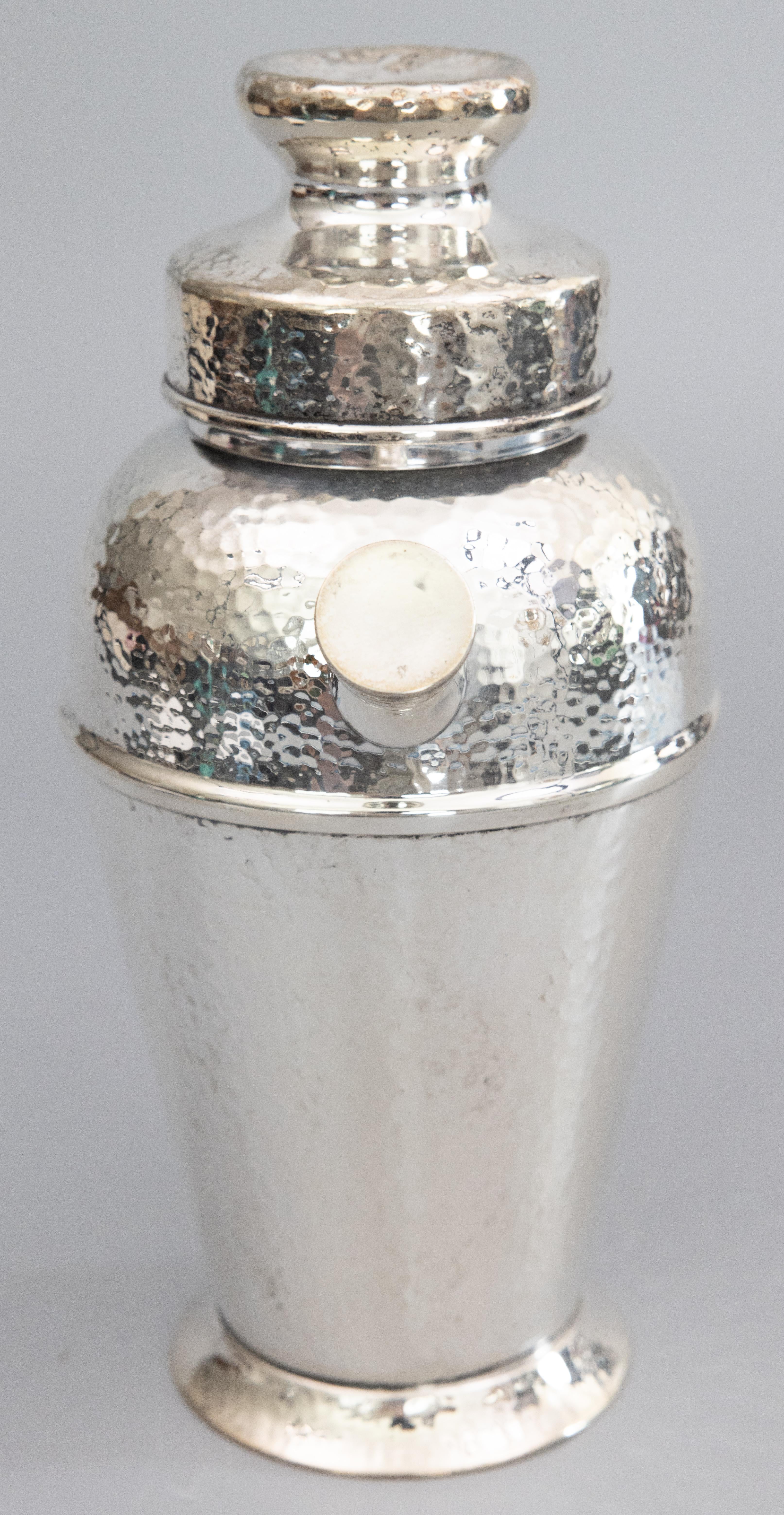 Art Deco Hammered Silver Plate Cocktail Shaker, circa 1920 In Good Condition For Sale In Pearland, TX
