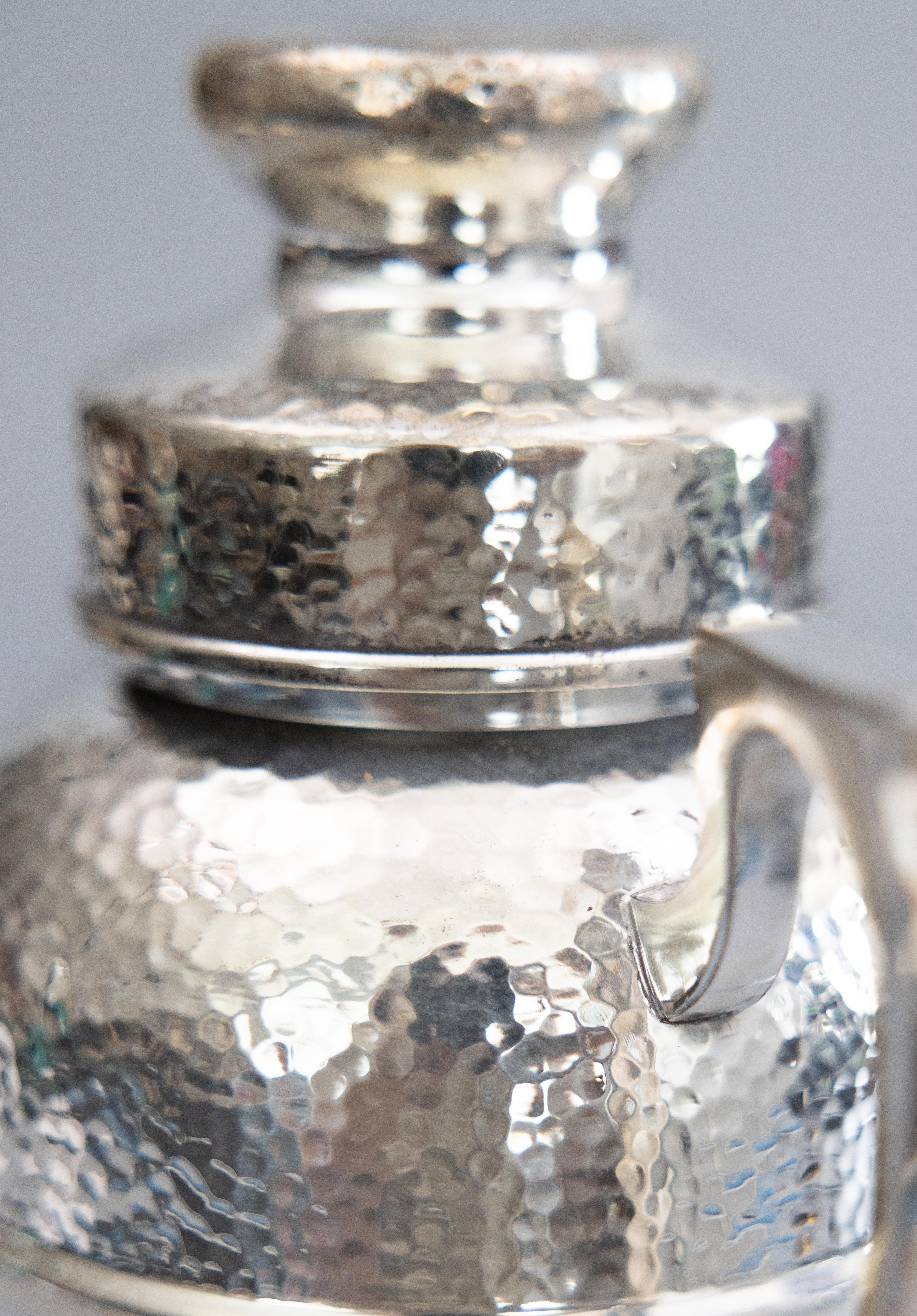 Art Deco Hammered Silver Plate Cocktail Shaker, circa 1920 For Sale 3