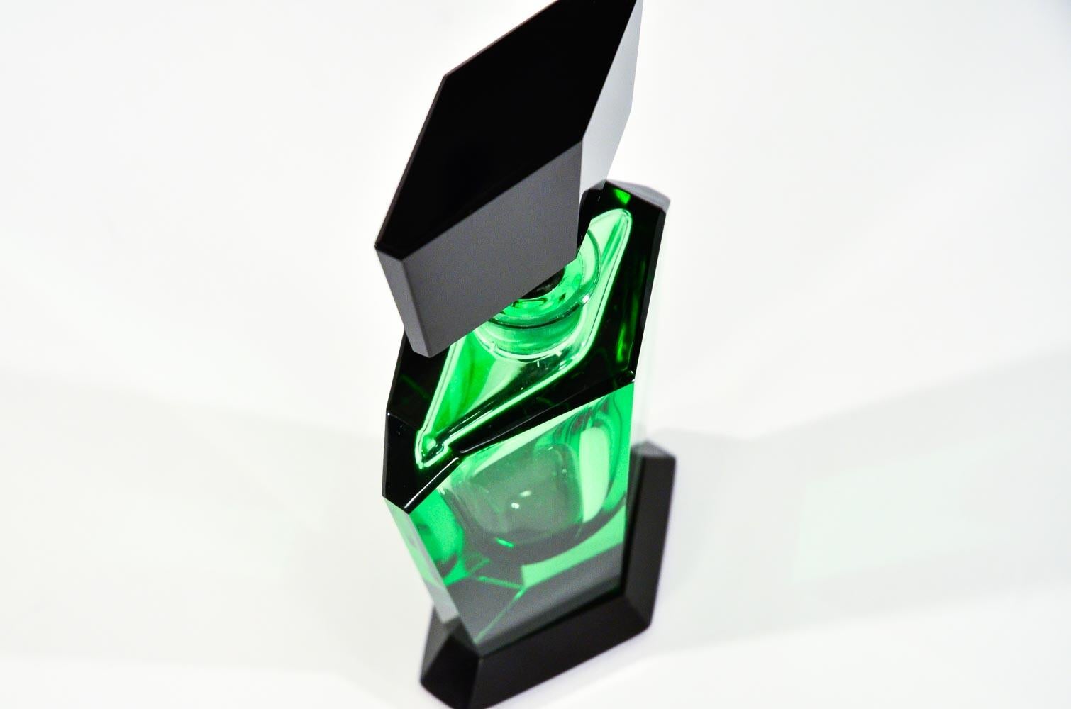 Faceted Art Deco Hand Blown Crystal Perfume Bottle Apple Green & Polished Black Stopper