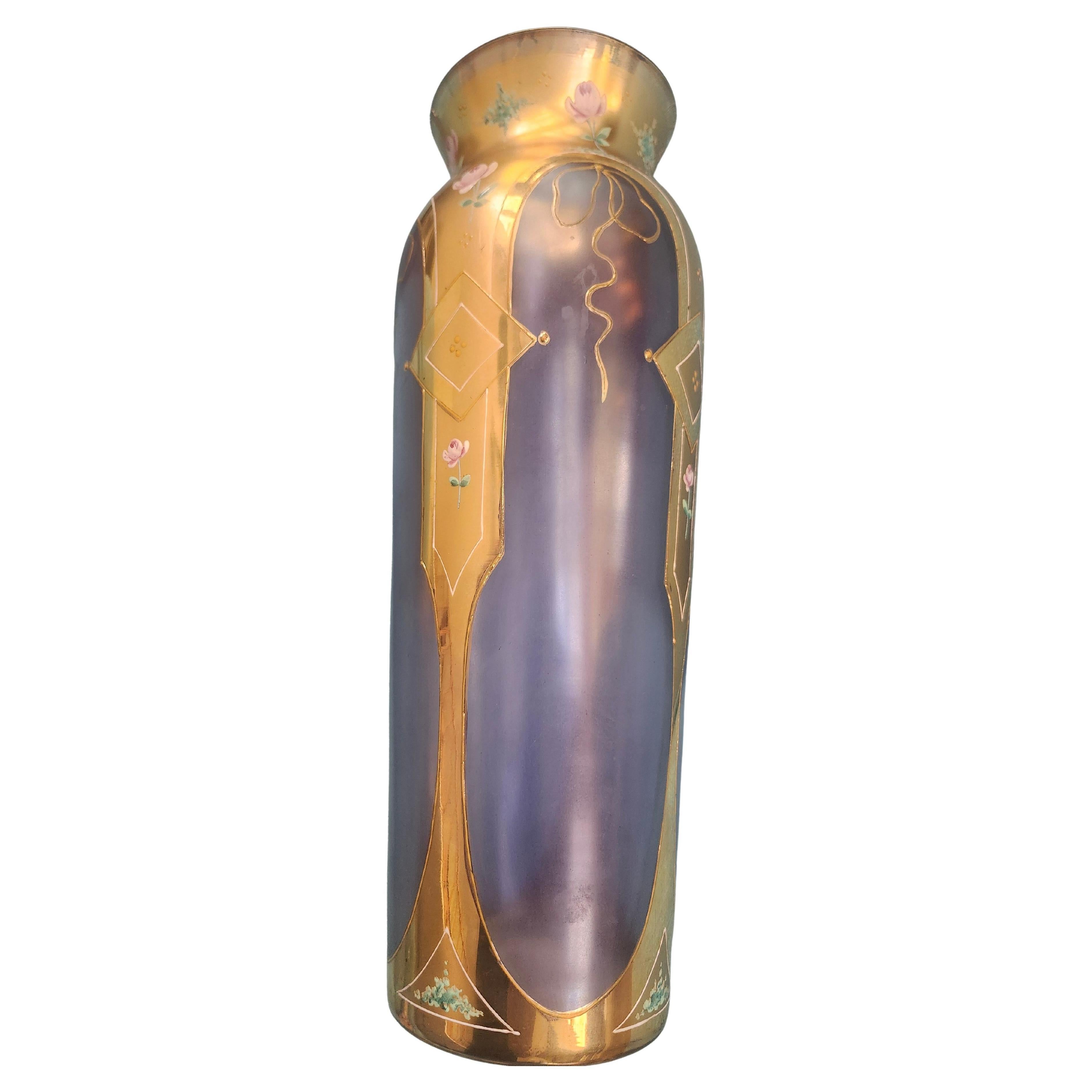 Fait main Vase Art Déco en verre soufflé tchèque Bohème en vente